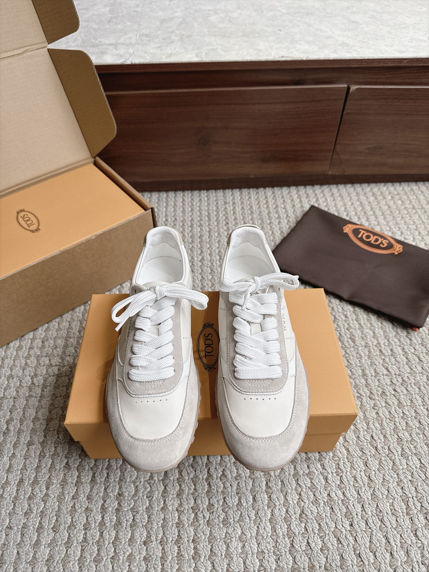 Designer Sneakers