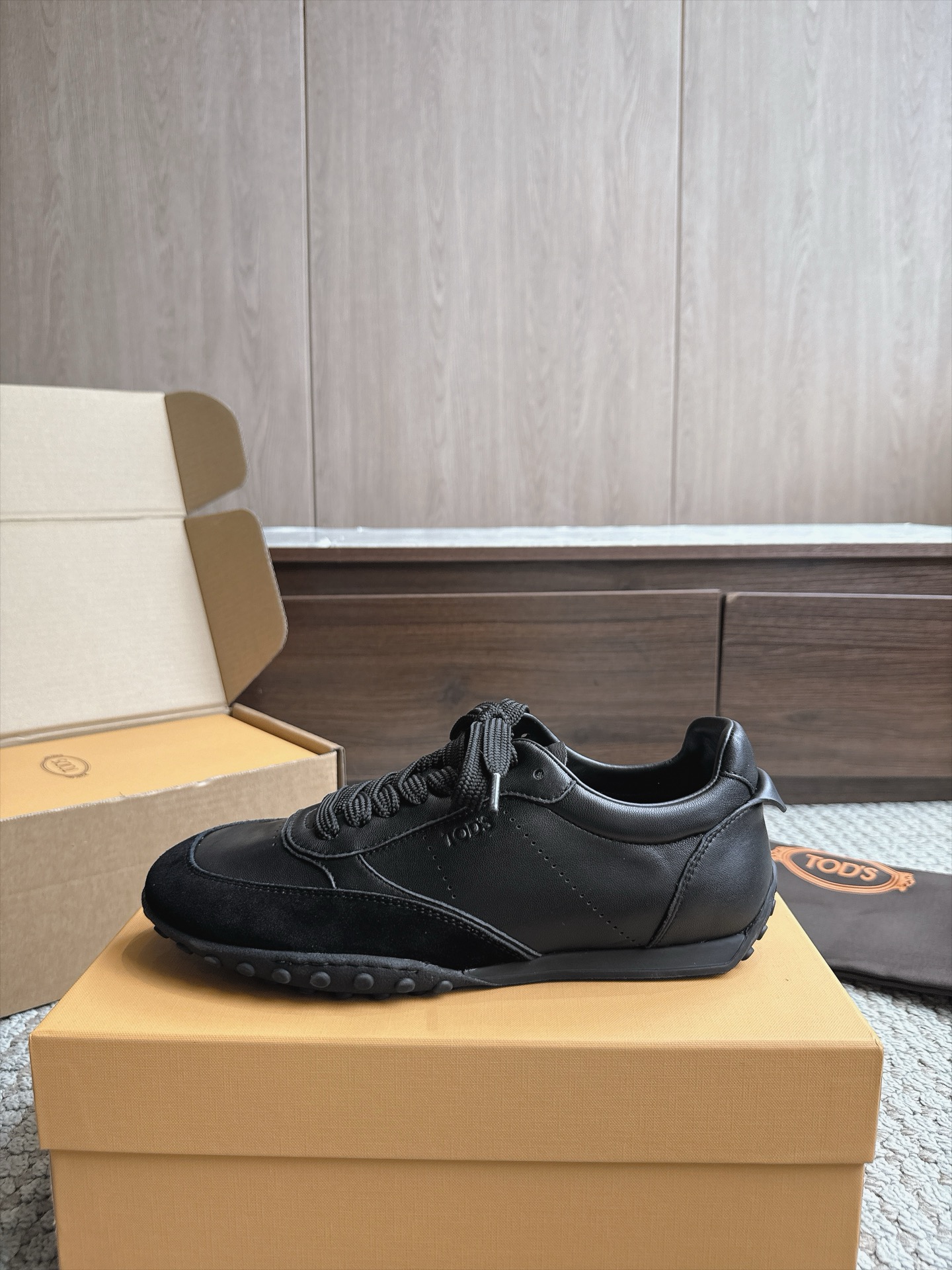 Designer Sneakers
