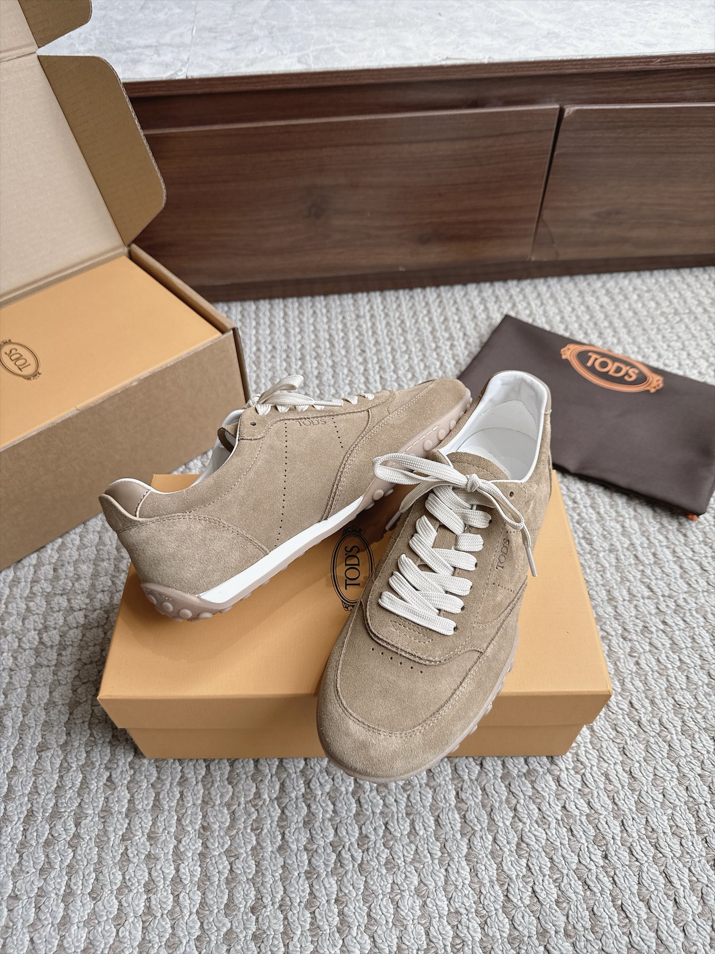 Designer Sneakers