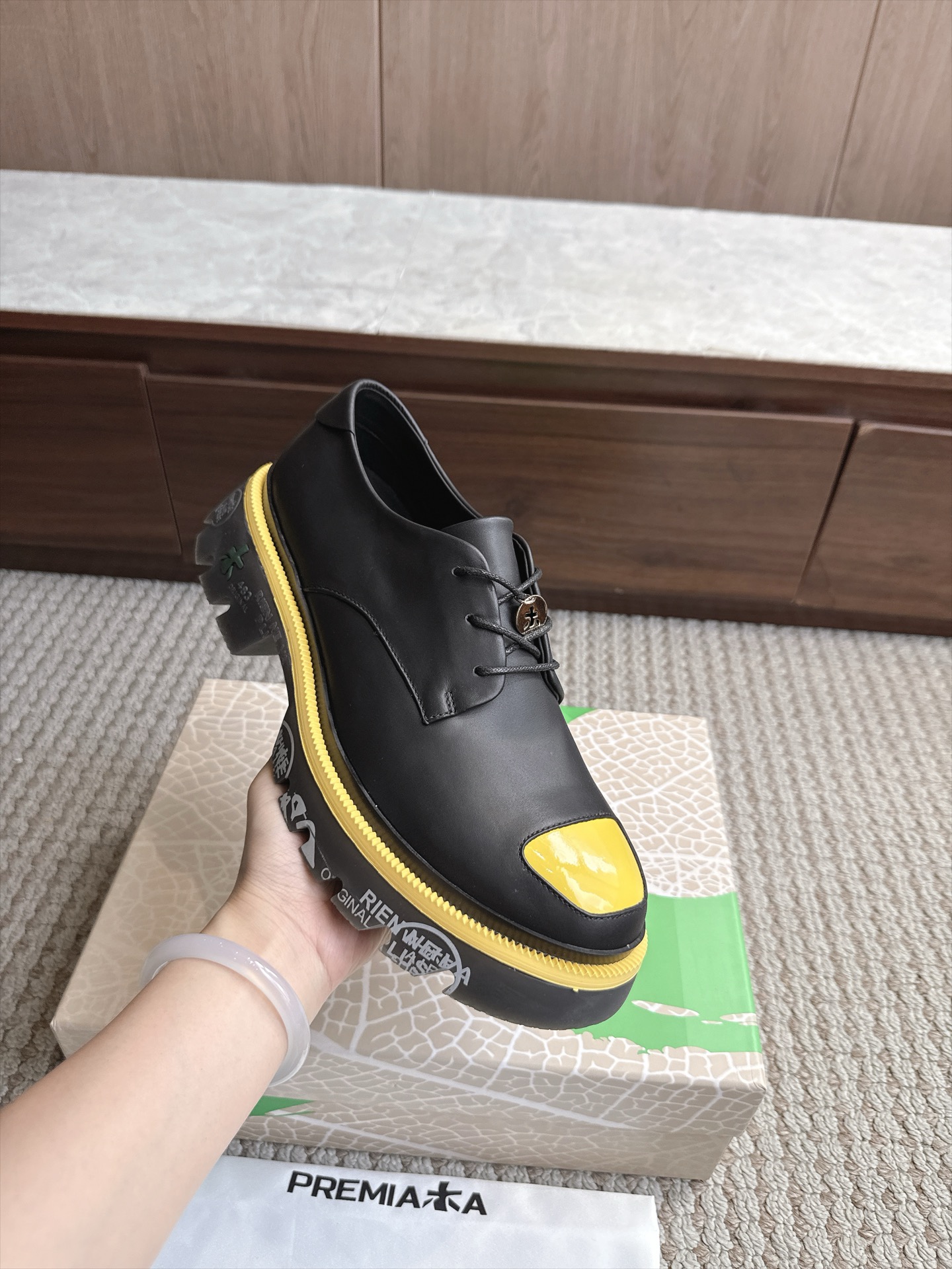 Designer Women Shoes