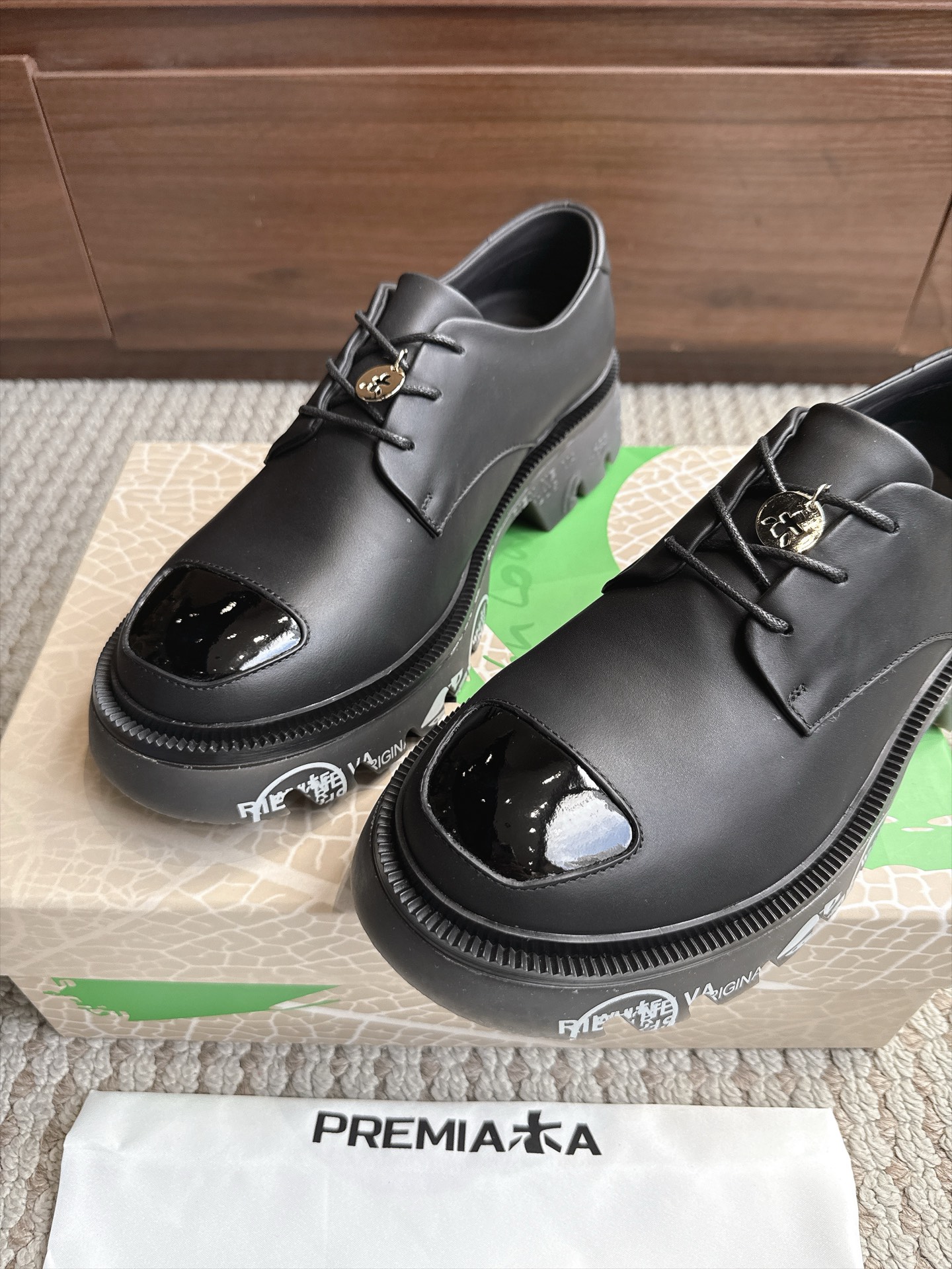 Designer Women Shoes