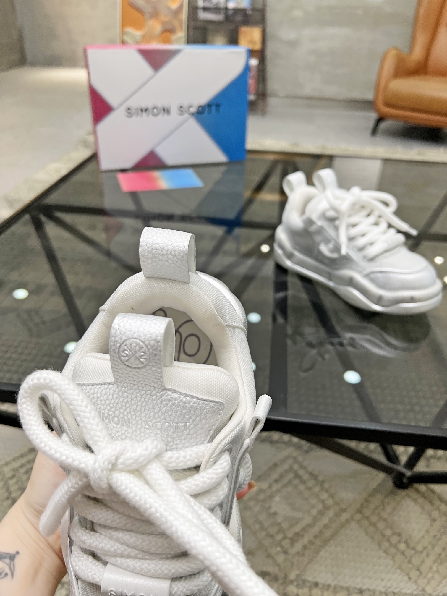 S顶级代购西炸街情侣款官网新品原单货专柜同步鞋面意大利进口牛皮搭配布面料潮达人爆款版面舒适大方透气内里舒