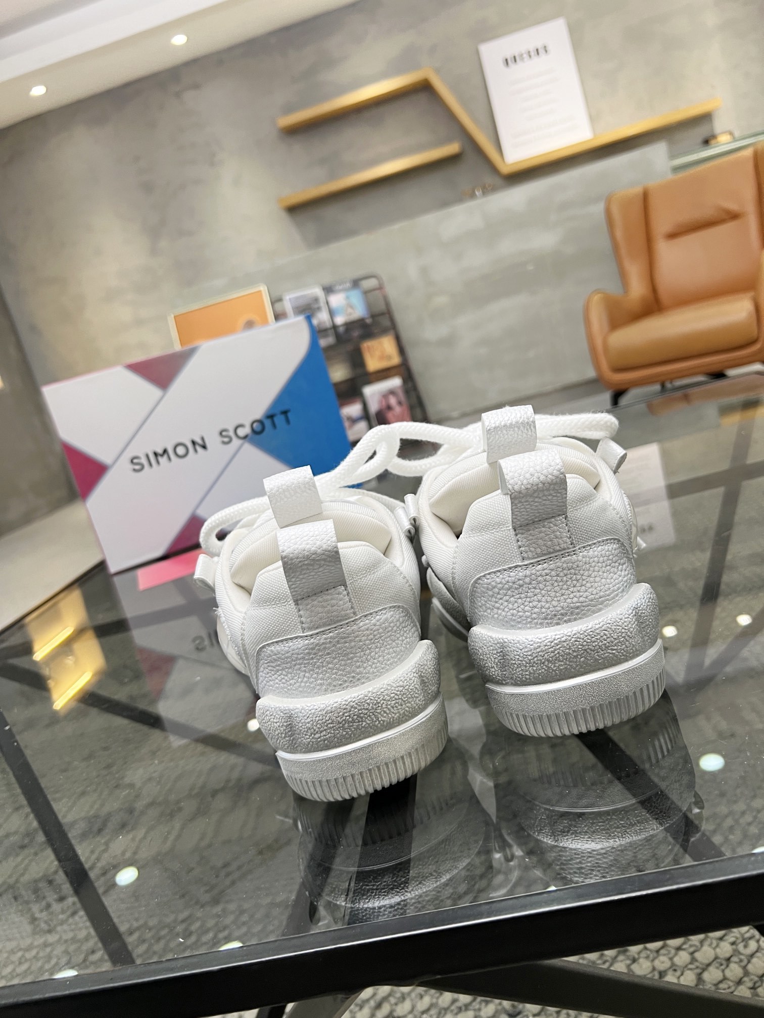 S顶级代购西炸街情侣款官网新品原单货专柜同步鞋面意大利进口牛皮搭配布面料潮达人爆款版面舒适大方透气内里舒