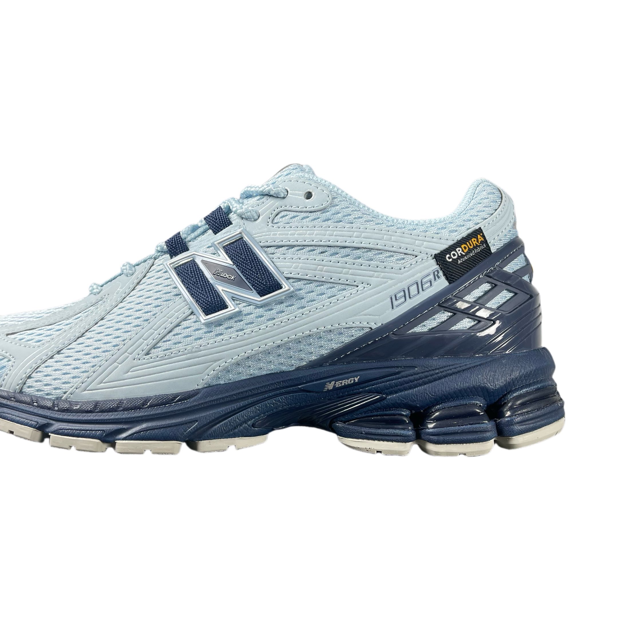 少量补货P220New Balance NB新百伦系列复古老爹风休闲运动慢跑鞋   M1906CDA