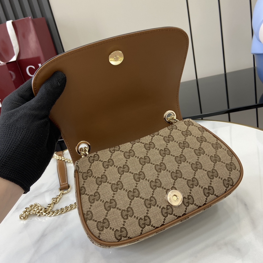 配全套原厂绿盒包装新款GucciBlondie系列迷你肩背包GucciBlondie系列全新手袋饰有在2