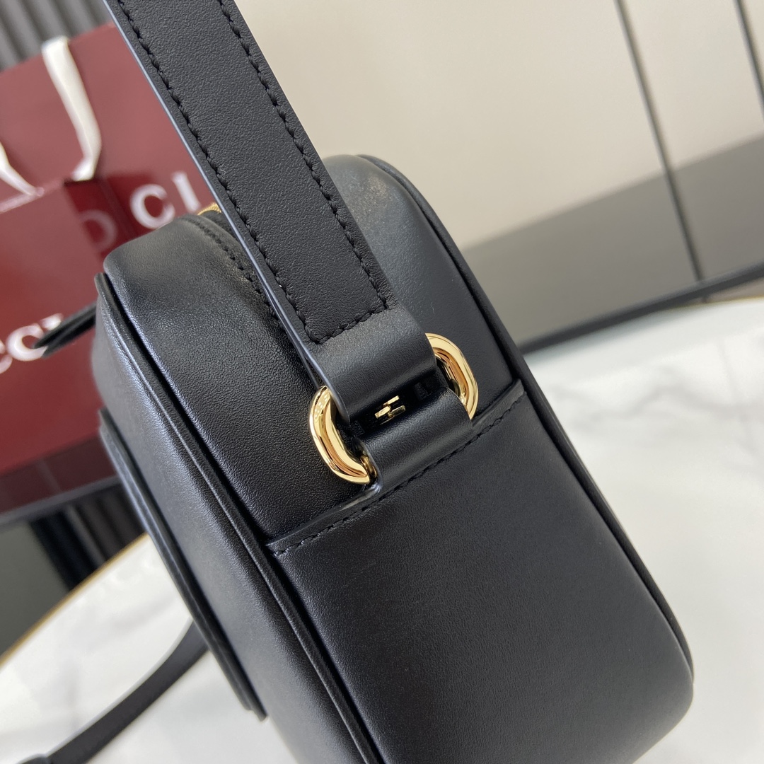 配全套原厂绿盒包装新品GucciBlondie系列迷你肩背包GucciBlondie系列全新手袋饰有在2
