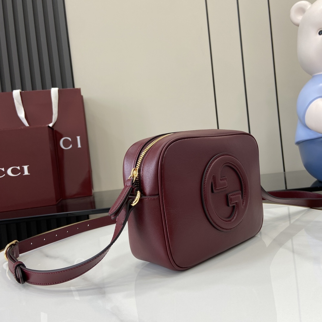 配全套原厂绿盒包装新品GucciBlondie系列迷你肩背包GucciBlondie系列全新手袋饰有在2