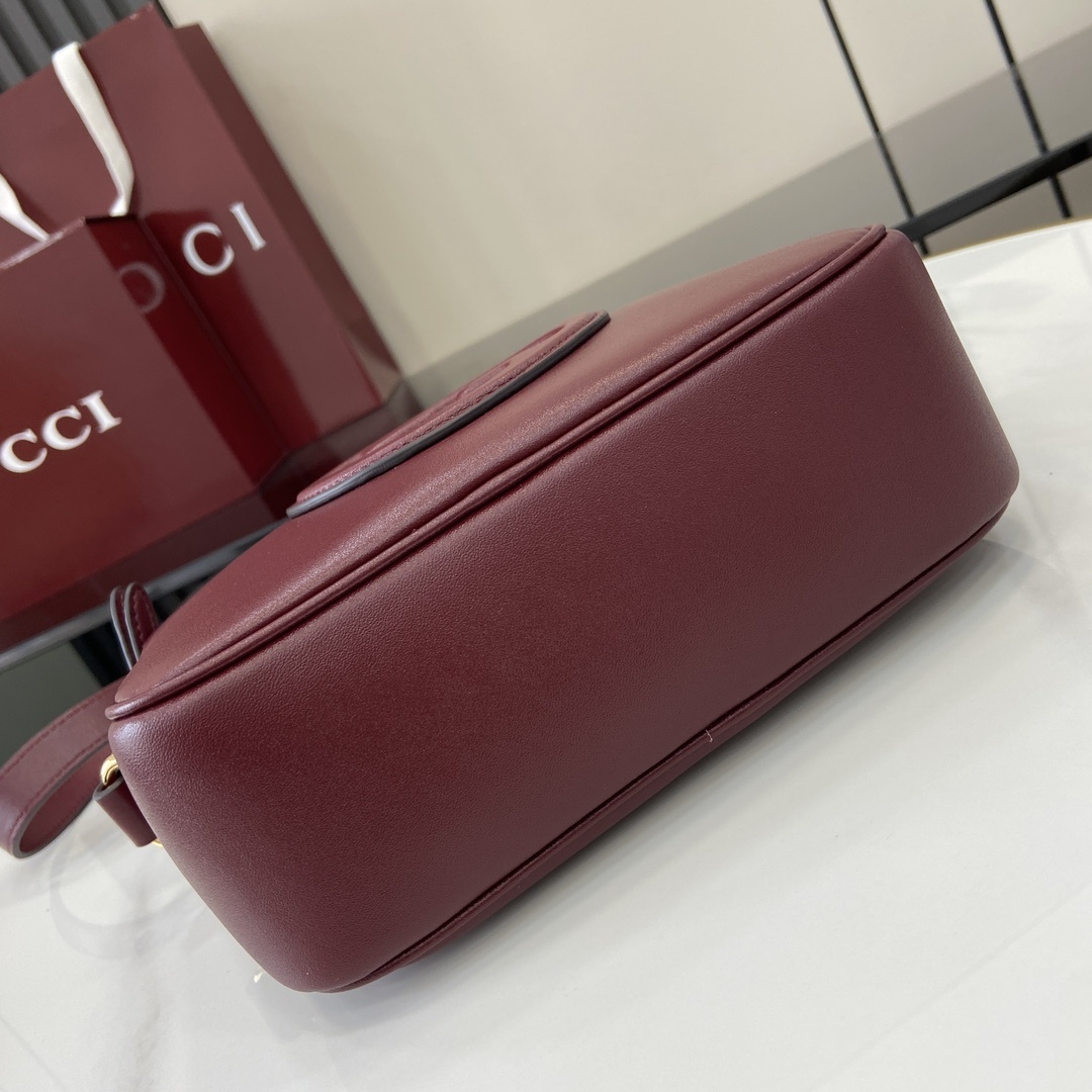 配全套原厂绿盒包装新品GucciBlondie系列迷你肩背包GucciBlondie系列全新手袋饰有在2