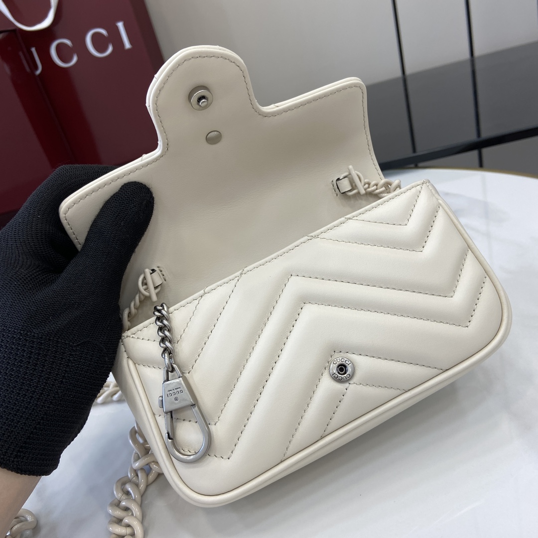 配全套原厂绿盒包装新品Marmont链条马卡龙系列白色迷你手袋配有钥匙扣可以用于将此袋绑缚在另外更大的手