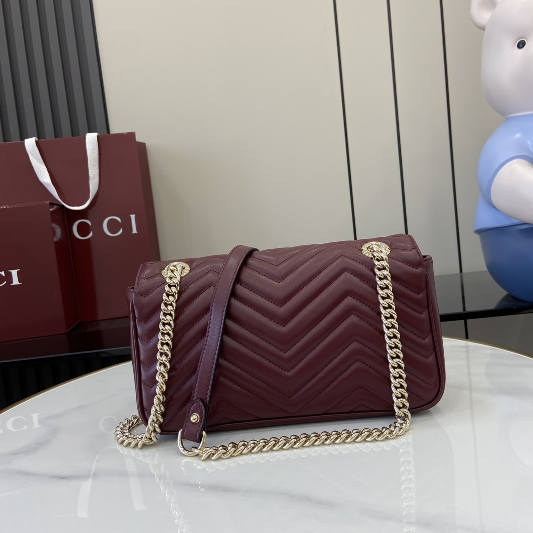 配全套原厂绿盒包装原厂皮新品GGMarmont系列绗缝迷你手袋这款GGMarmont系列迷你手袋采用高辨