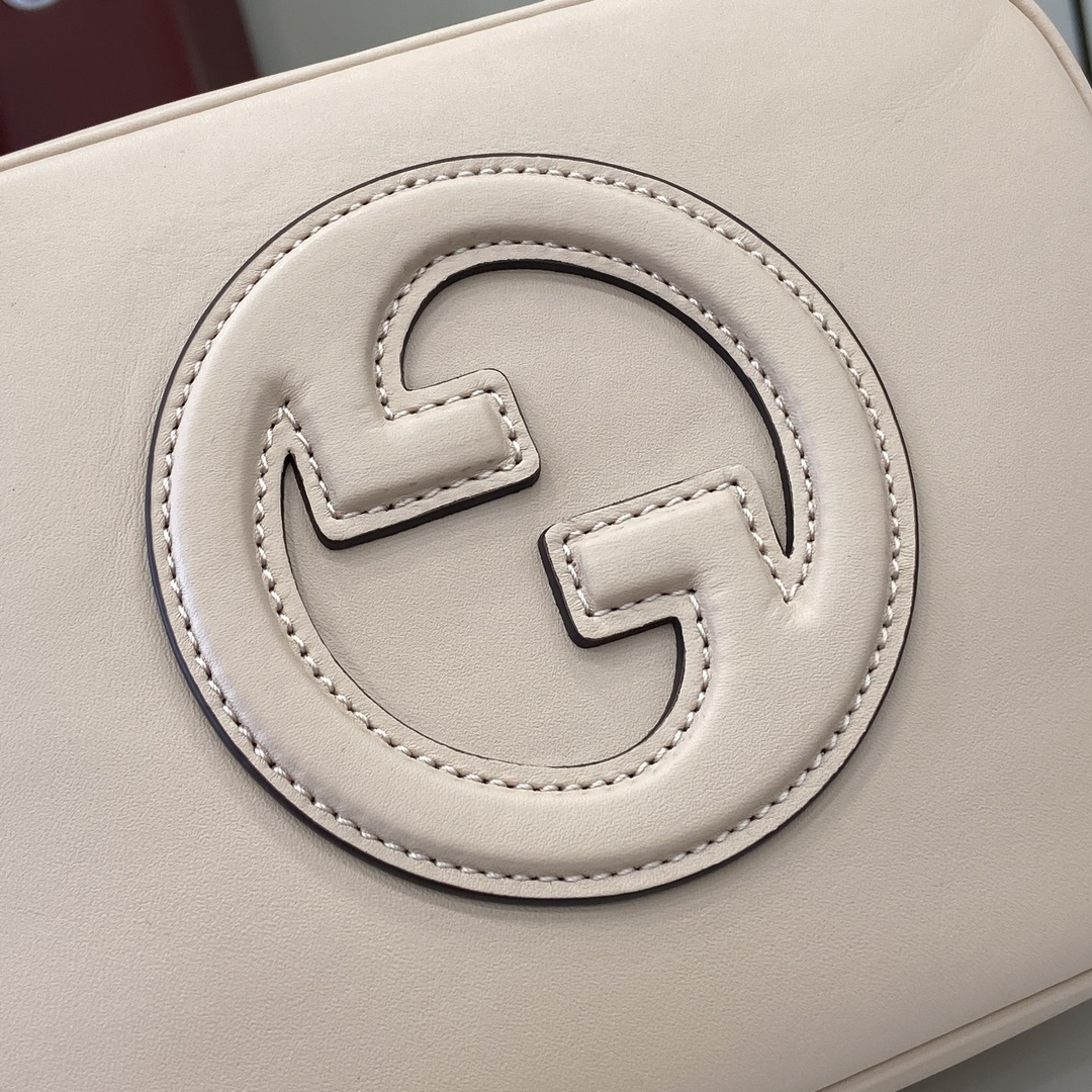 配全套原厂绿盒包装新品GucciBlondie系列迷你肩背包GucciBlondie系列全新手袋饰有在2