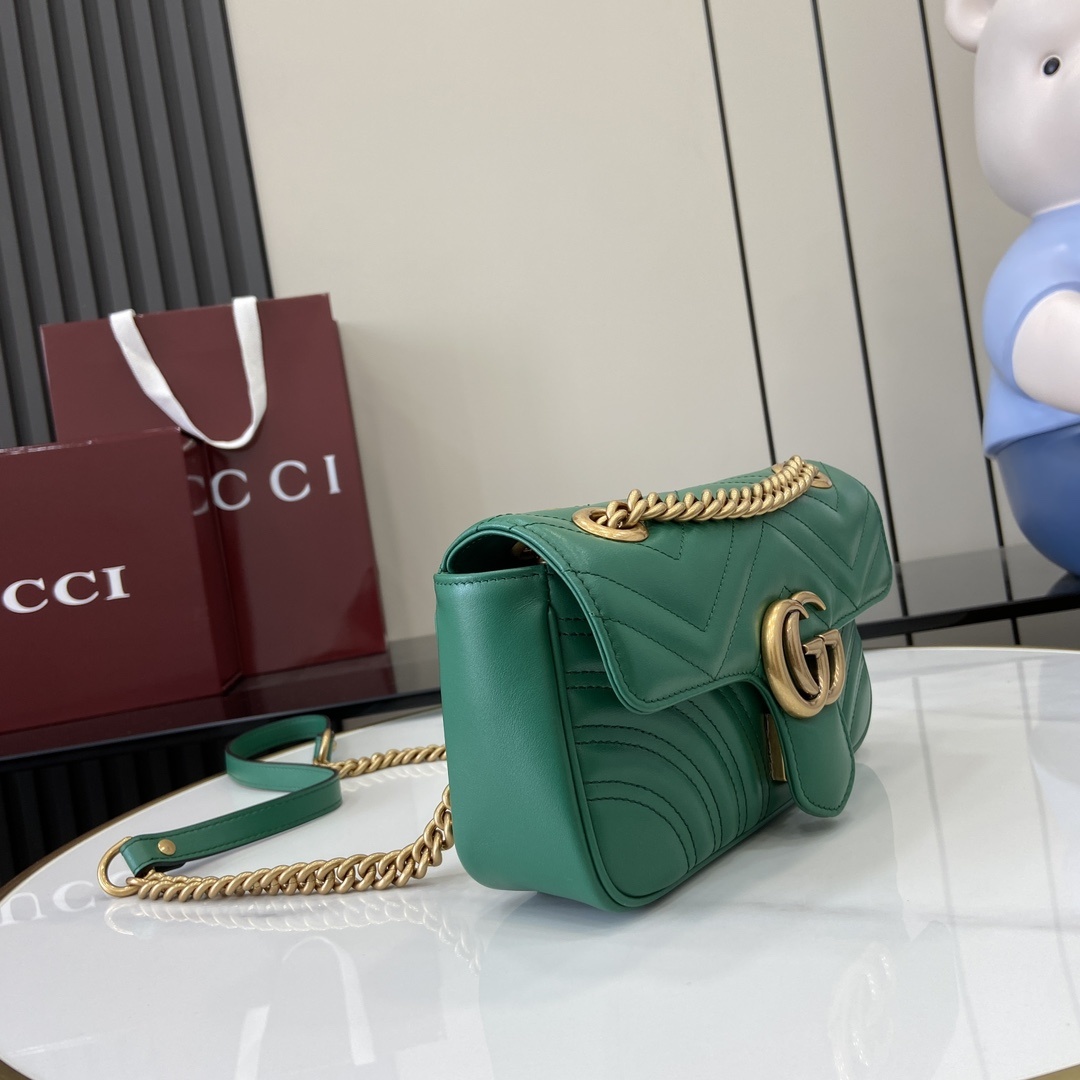 配全套原厂绿盒包装原厂皮新品GGMarmont系列绗缝迷你手袋这款GGMarmont系列迷你手袋采用高辨