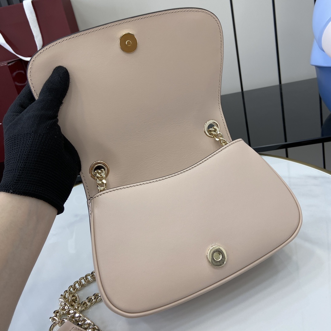 配全套原厂绿盒包装GGGucciBlondie系列迷你肩背包GucciBlondie系列全新手袋饰有在2