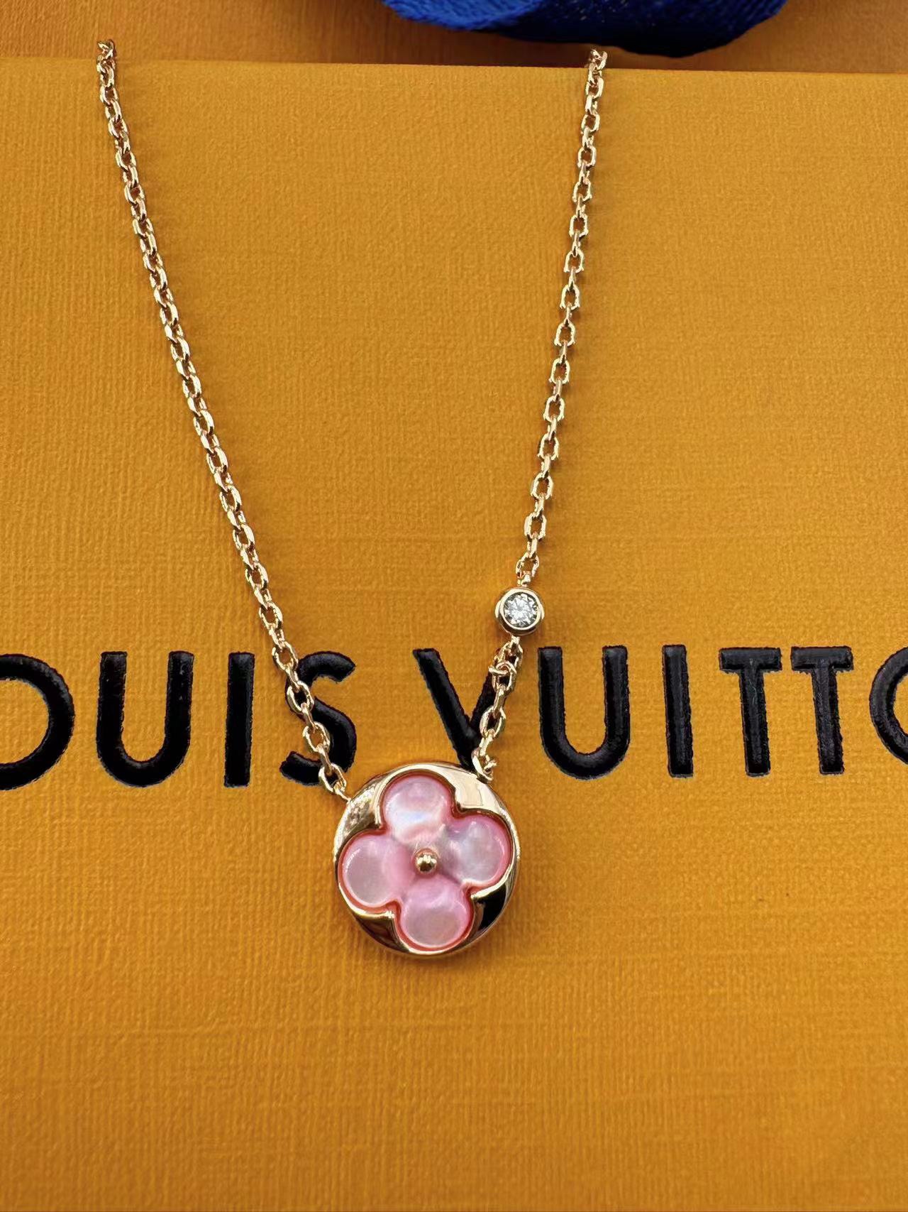 High Quality Replica
 Louis Vuitton Jewelry Necklaces & Pendants Pink Rose Gold