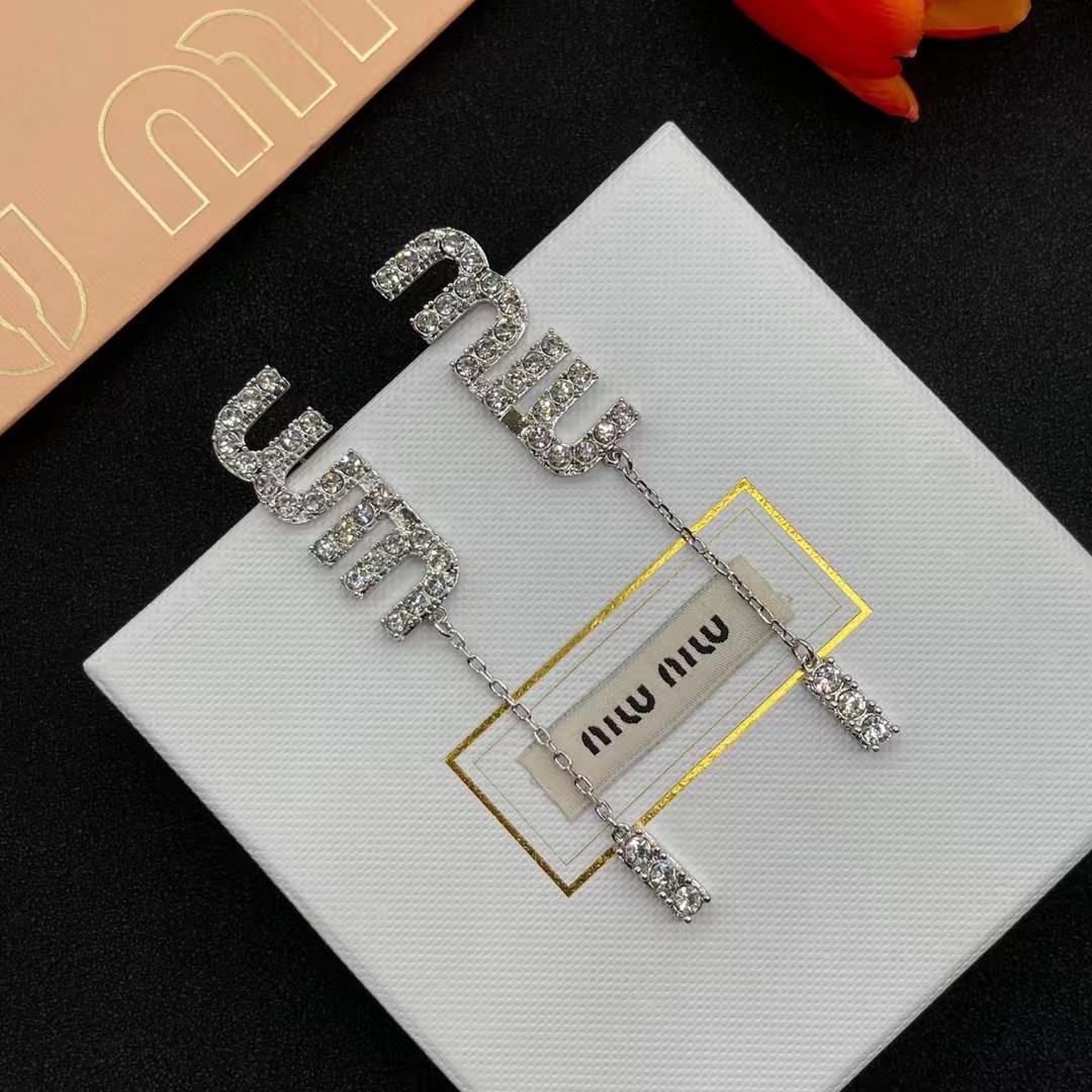 NO:102030,【New Product Shipping】Miumiu Miumiu Tassel Earrings,Miumiu,Miumiu19860909【新品出货】缪缪miumiu流苏耳钉,Miumiu,miumiu,Jewelry