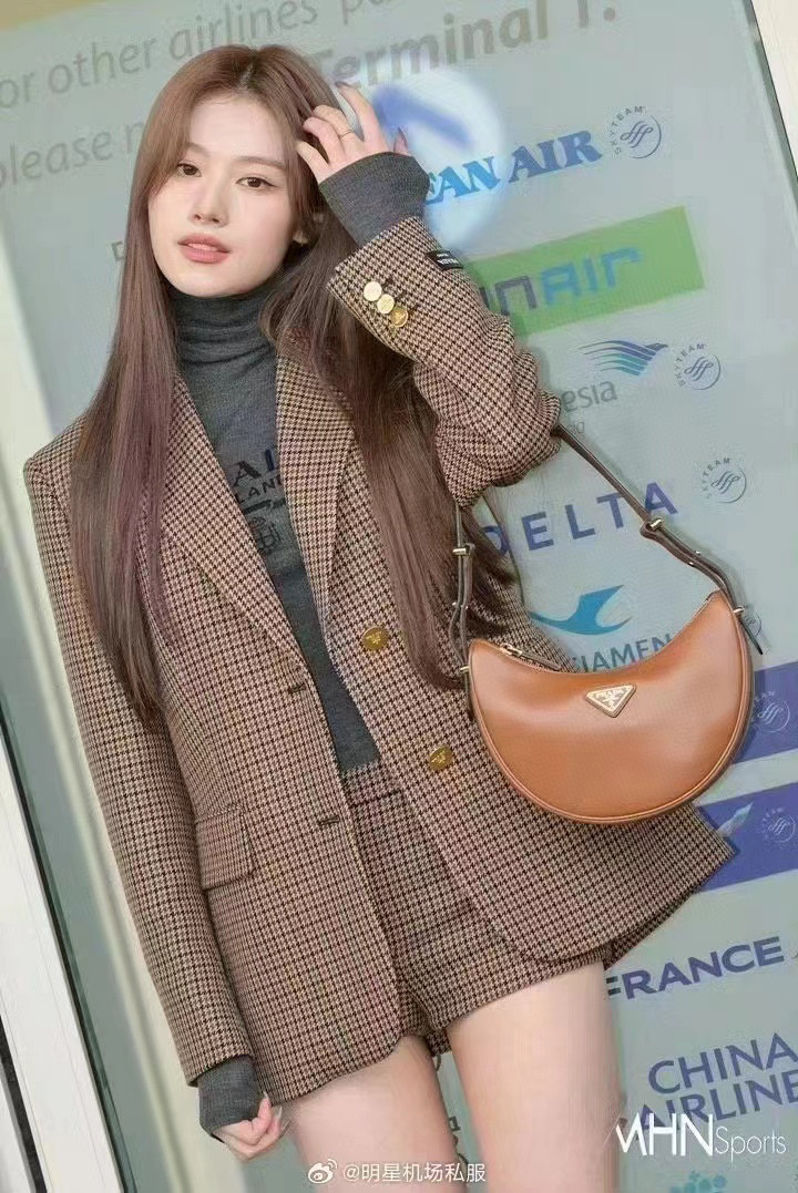 NO:920162,Upper body picture, Prada [price based on volume], prada19860909上身图,普拉达【跑量价】,prada,Bag