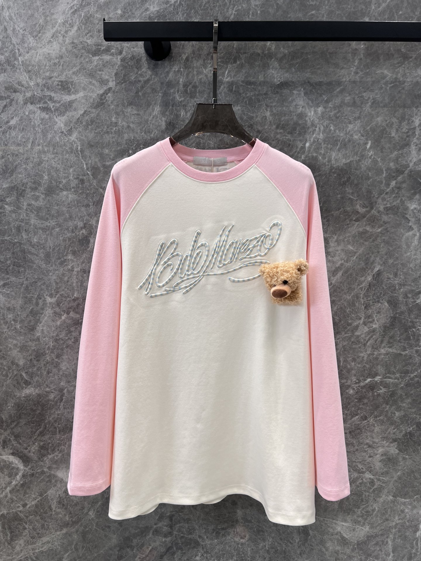 High-Quality Women’s Outfit: 13DE MA*ZO 24AW New Autumn/Winter Collection, Custom Fabric, Impeccable Design