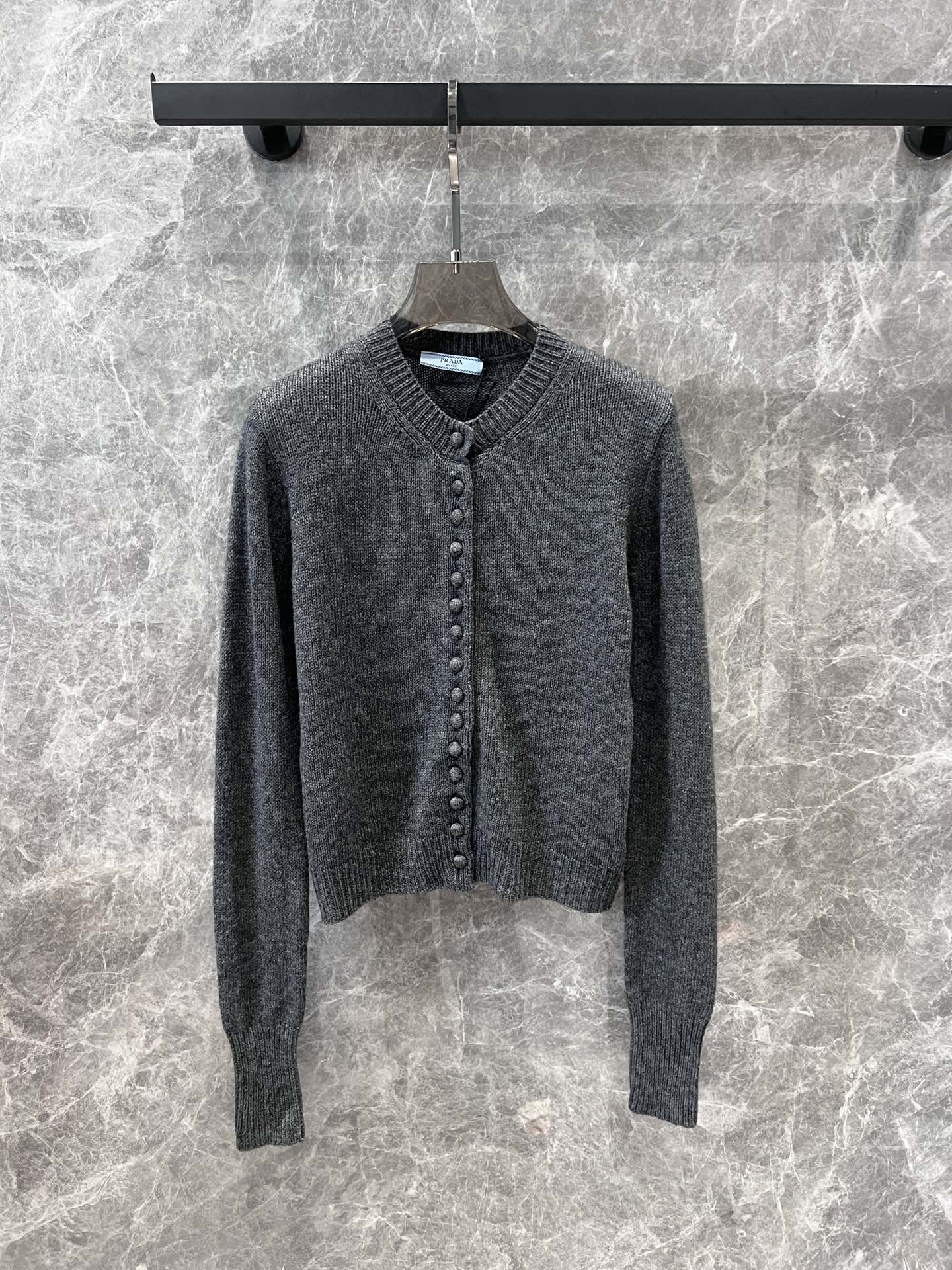 Prada Clothing Cardigans Top Grade
 Cashmere Knitting Fall/Winter Collection