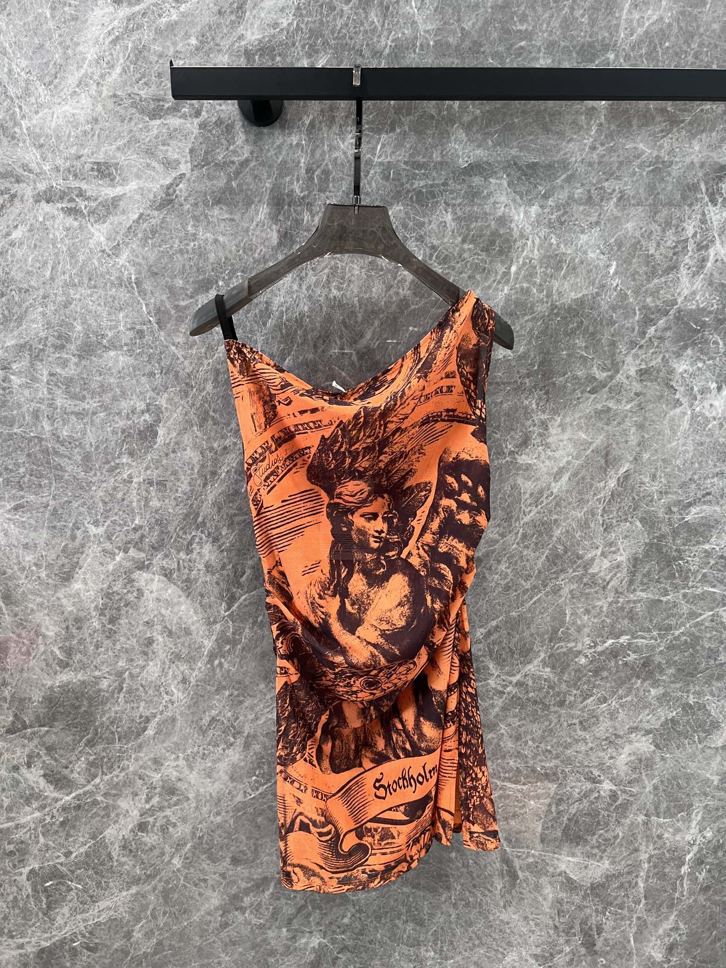 High-Quality Women’s Dress: Acne Studios 24FW Collection with Asymmetric Wrinkled Velvet Net Eyes - 图片 2