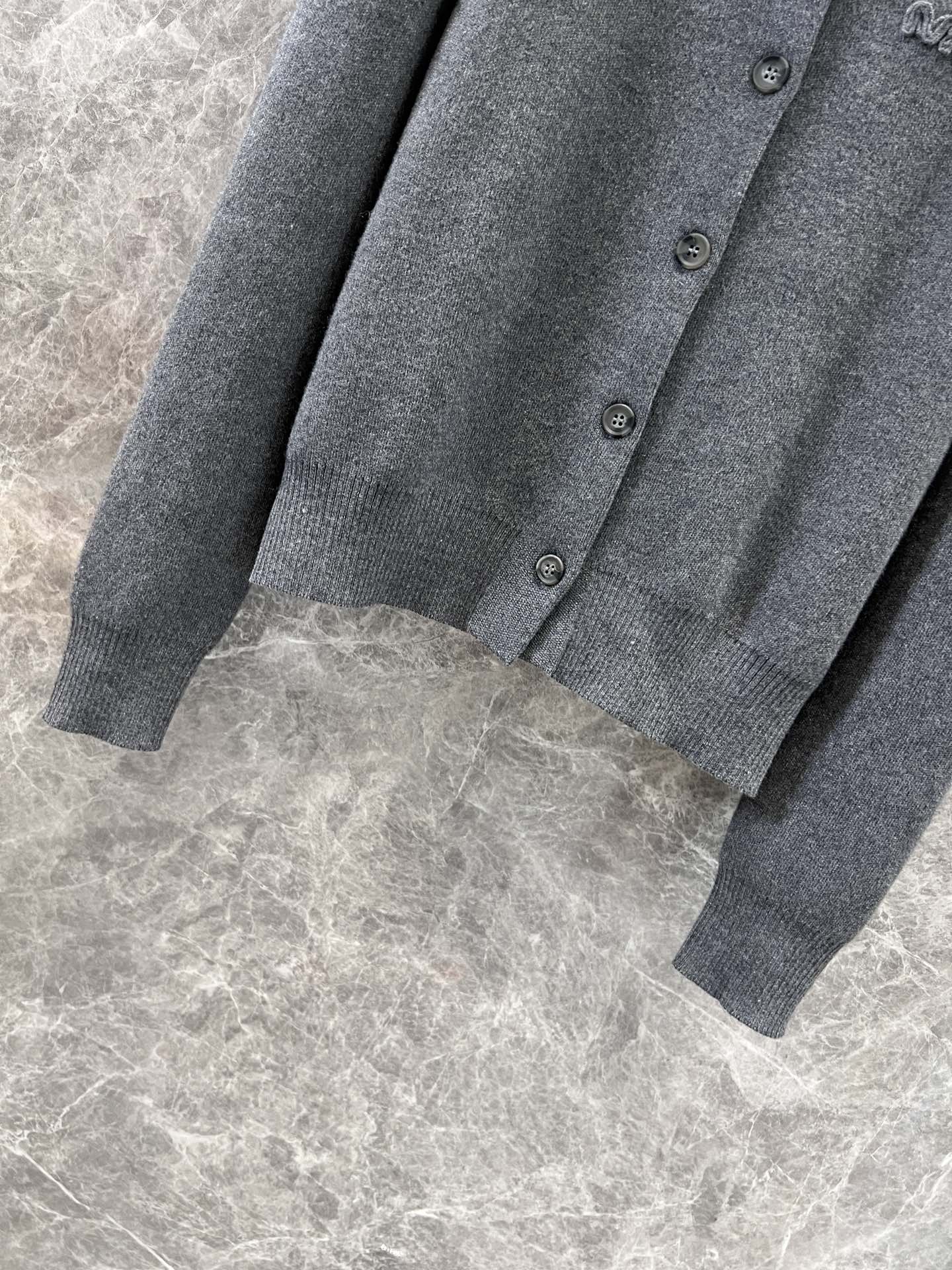 High-Quality Women’s Clothing: New Autumn Collection with Exclusive Designs and High-Quality Fabrics - 图片 6