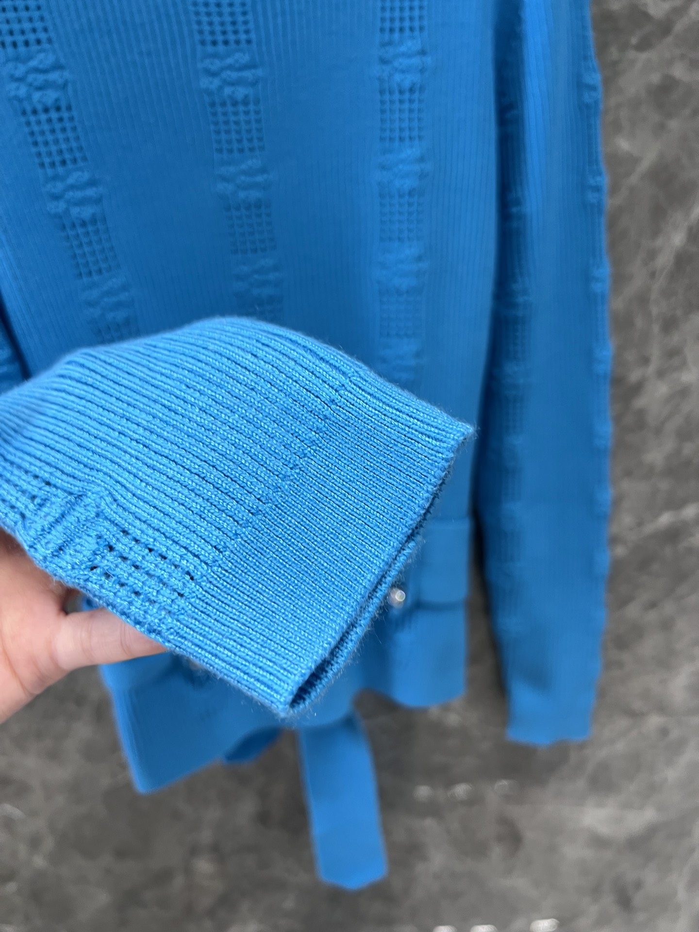 High-quality Women’s Clothes: Chane* 24FW Collection Featuring Belts and Sweaters - 图片 6