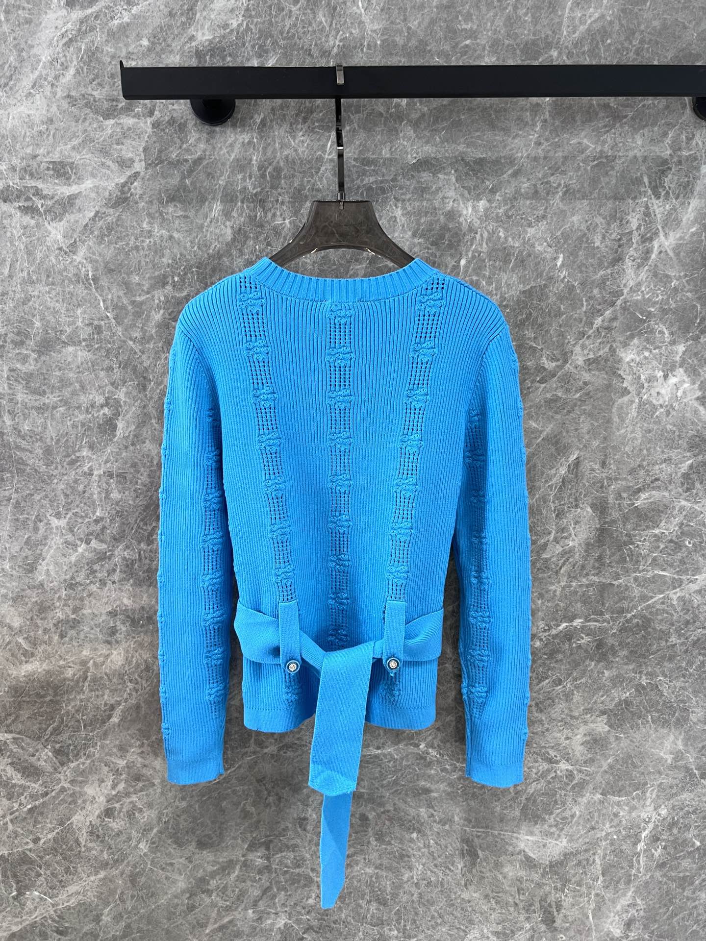 High-quality Women’s Clothes: Chane* 24FW Collection Featuring Belts and Sweaters - 图片 2