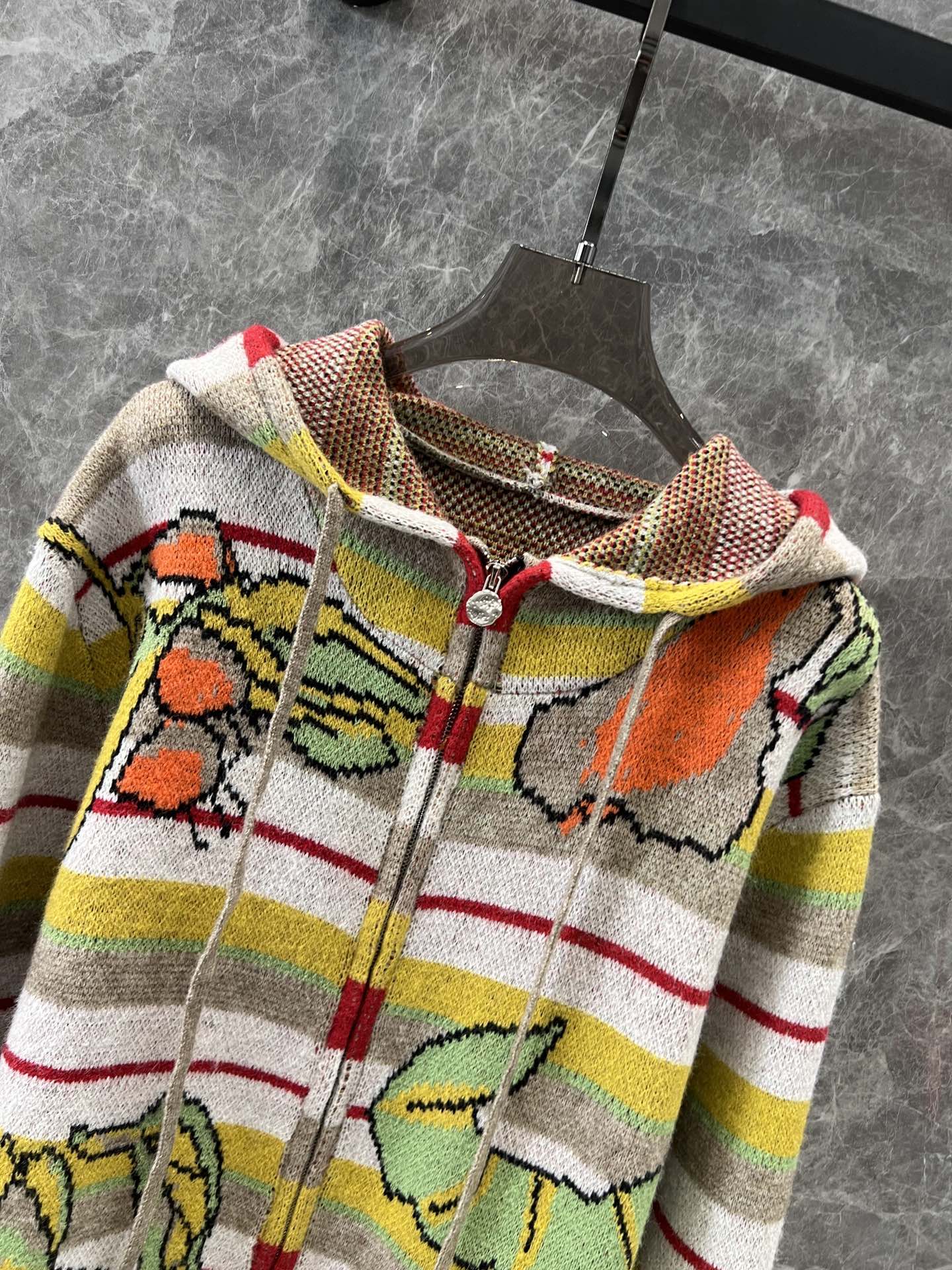 High-Quality Women’s Dress with Exclusive Details for Autumn Winter Fashion. - 图片 4