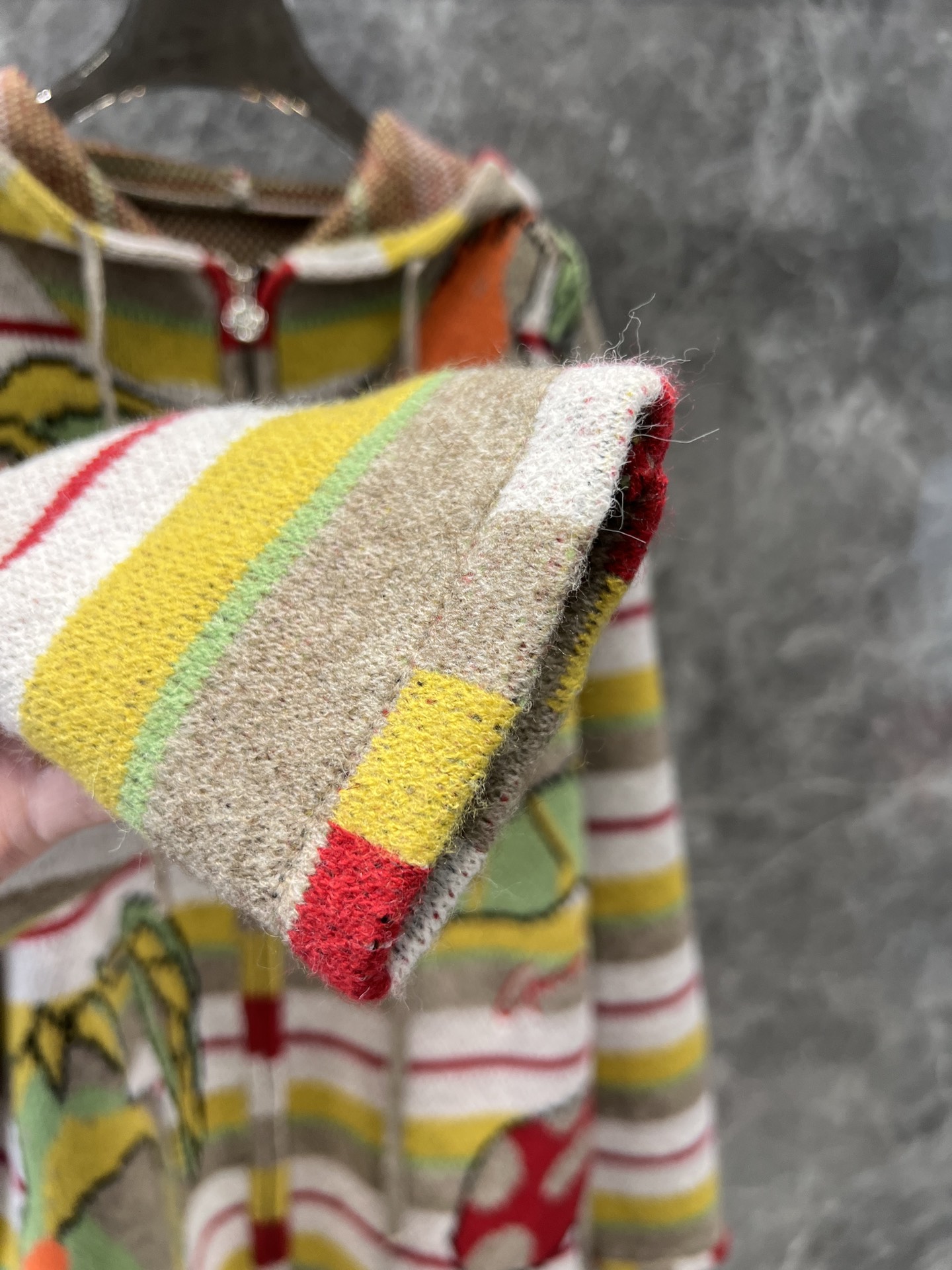 High-Quality Women’s Dress with Exclusive Details for Autumn Winter Fashion. - 图片 7