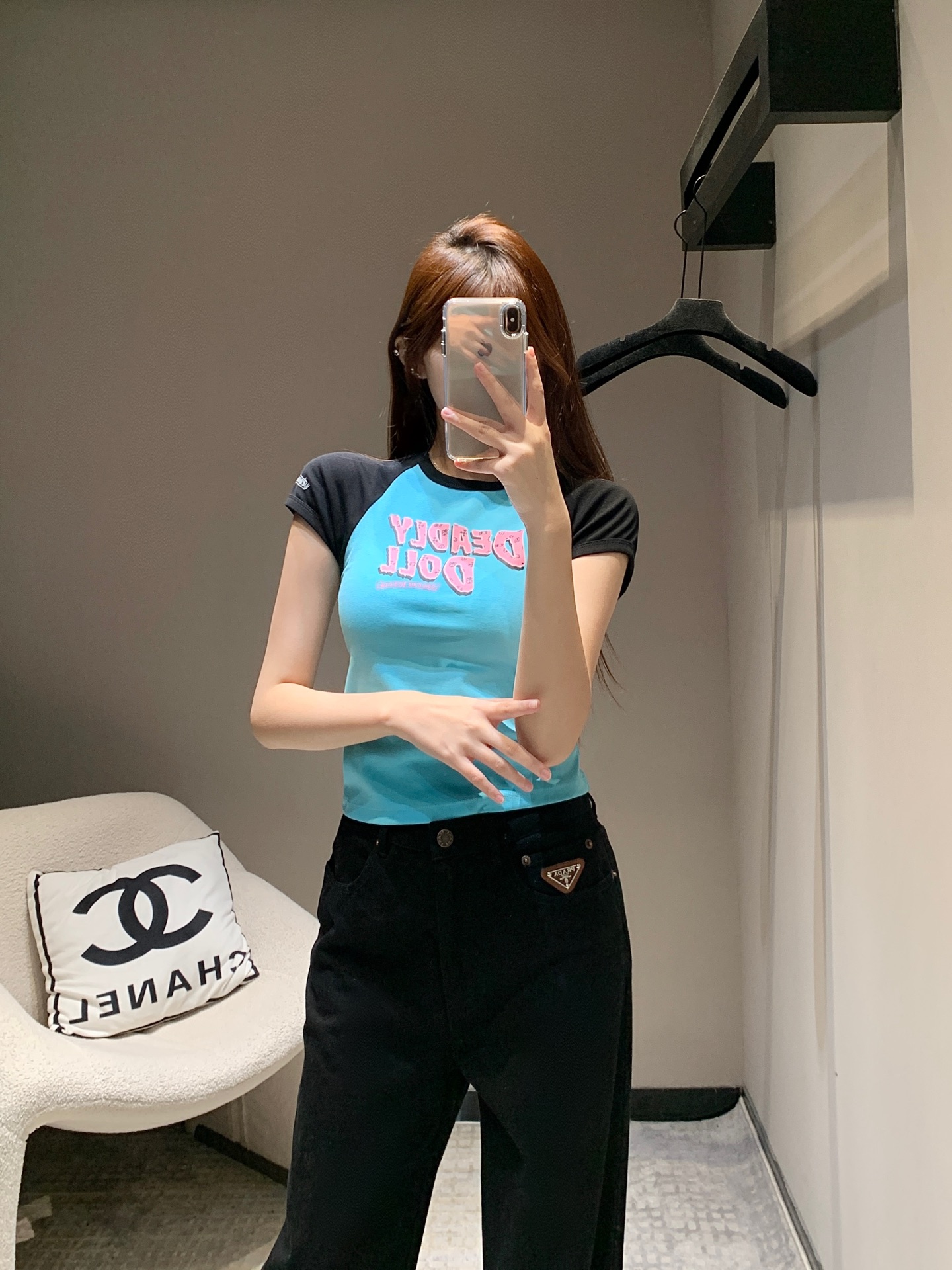 NO:315595,Batch Chrome Hea*ts 25Ss early spring new style Deadly Doll Beauty Love Baby Short Sleeve T-shirt | Exclusive high-end production!  This style became popular last year. Not to mention that all the celebrities from home and abroad have worn it, our family sold well. The CH model is more expensive and loose T-T. They will buy this small short T-shirt when they are released. It really shows off their figure and is available in stock. S/M/L, chrome hearts, T-shirt, tees, t-shirt, alexander wang19860909批 Chrome Hea*ts 25Ss早春新款 Deadly Doll 美女爱心Baby 短袖T恤丨独家高版出品！这款的版型去年就大火 不说国内外的名星都有穿过,就咱们家的一系列都卖得不错,CH的款出的比较多的还是宽松大T,他们家这种小短T恤一出必买,真的贼显身材好现货发售S/M/L,,chrome hearts,T-shirt,tees，t-shirt,alexander wang,Women's clothing