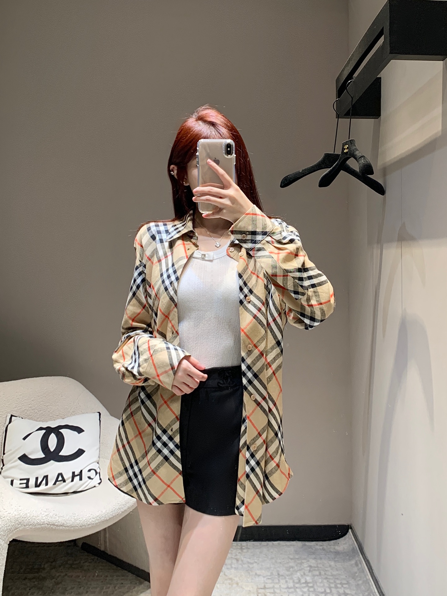 NO:308654,Bulk Burberr* 25Ss early spring new style, diagonal checked long-sleeved shirt丨Exclusive high-end production!  The classic style of British Academy style. The original customization is comprehensively tailored and designed, and the imported fabric is skin-friendly and soft and delicate!  Perfect workmanship quality depends on the details!  Spot sale /S/M/L, burberry,shirts,alexander wang19860909批Burberr* 25Ss早春新款 斜格纹长袖衬衫丨独家高版出品！英伦学院风气质经典版型.原版定制全面对格剪裁设计,进口面料质感亲肤柔软细腻！完美做工品质看细节！现货发售/S/M/L,,burberry,shirts,alexander wang,Women's clothing