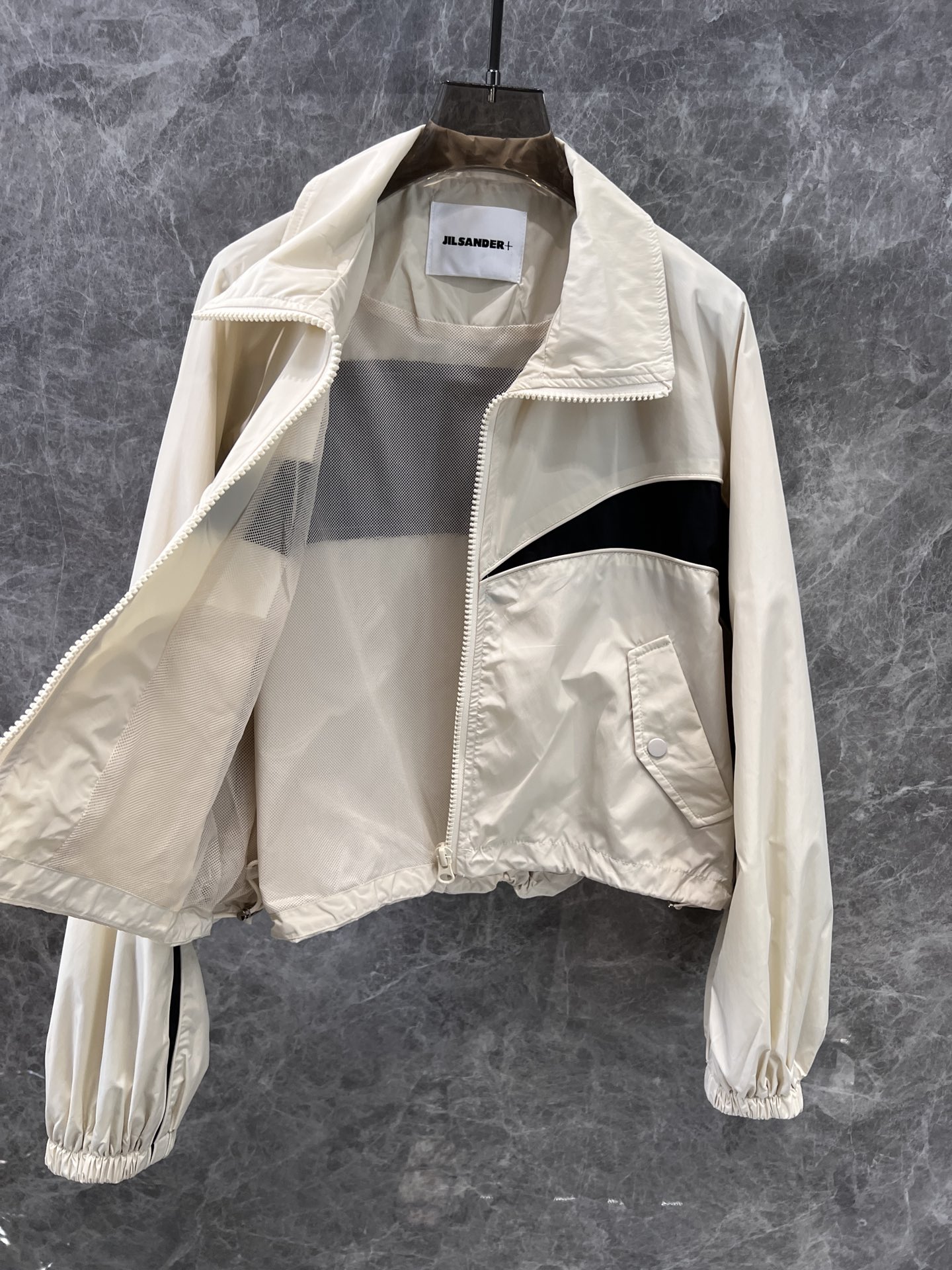 High-Quality Women’s Clothing: Jil Sande 25SS Early Spring Collection Overview - 图片 2