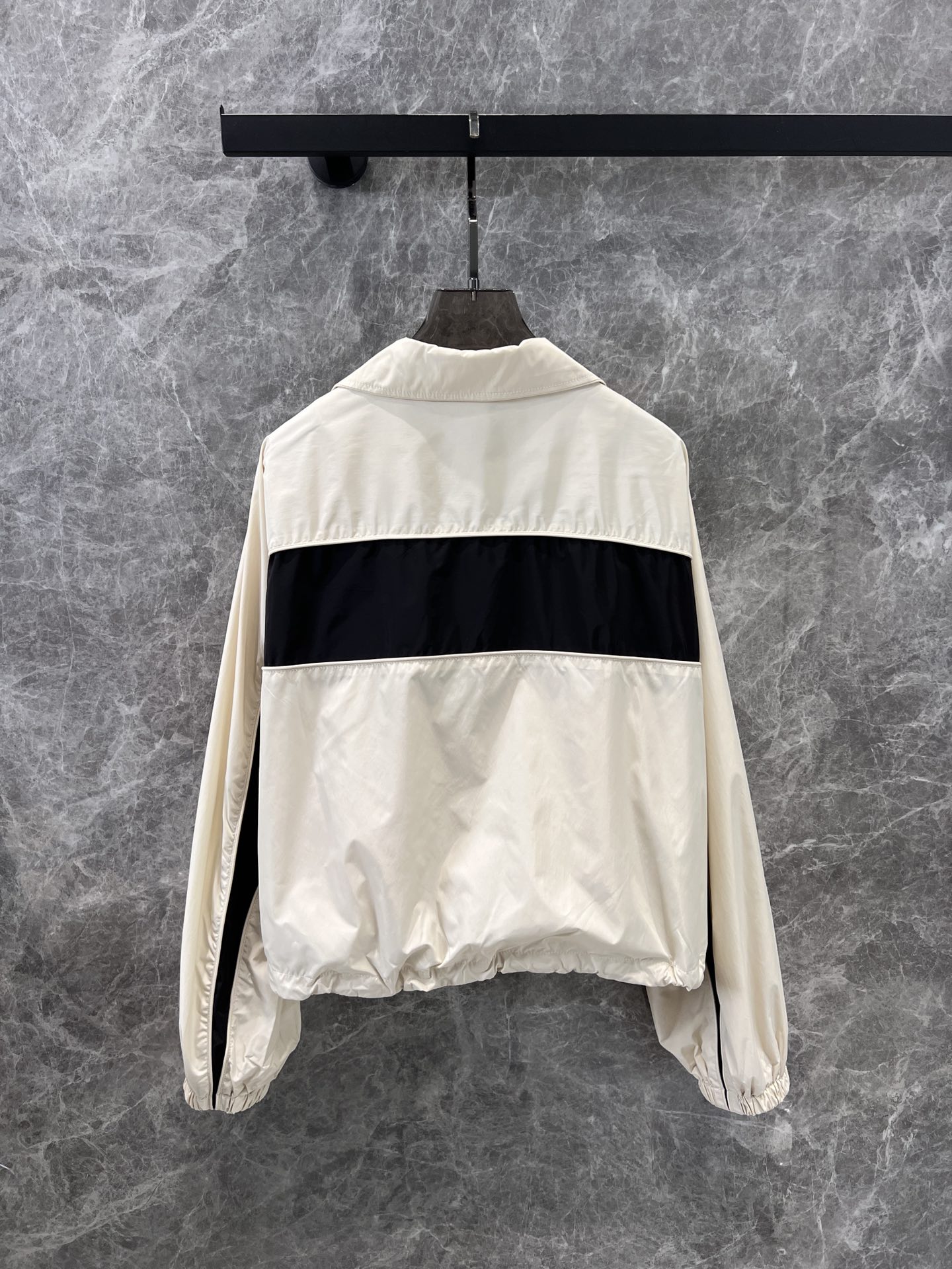 High-Quality Women’s Clothing: Jil Sande 25SS Early Spring Collection Overview - 图片 3