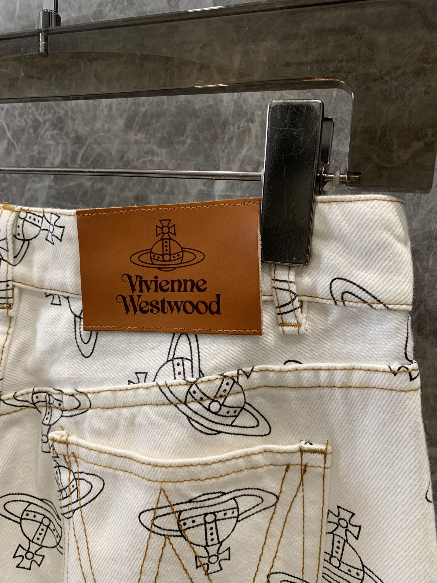 Vivienne Westwood Dress Collection: High-Quality, Stylish, Unique, Fast Delivery Available - 图片 6