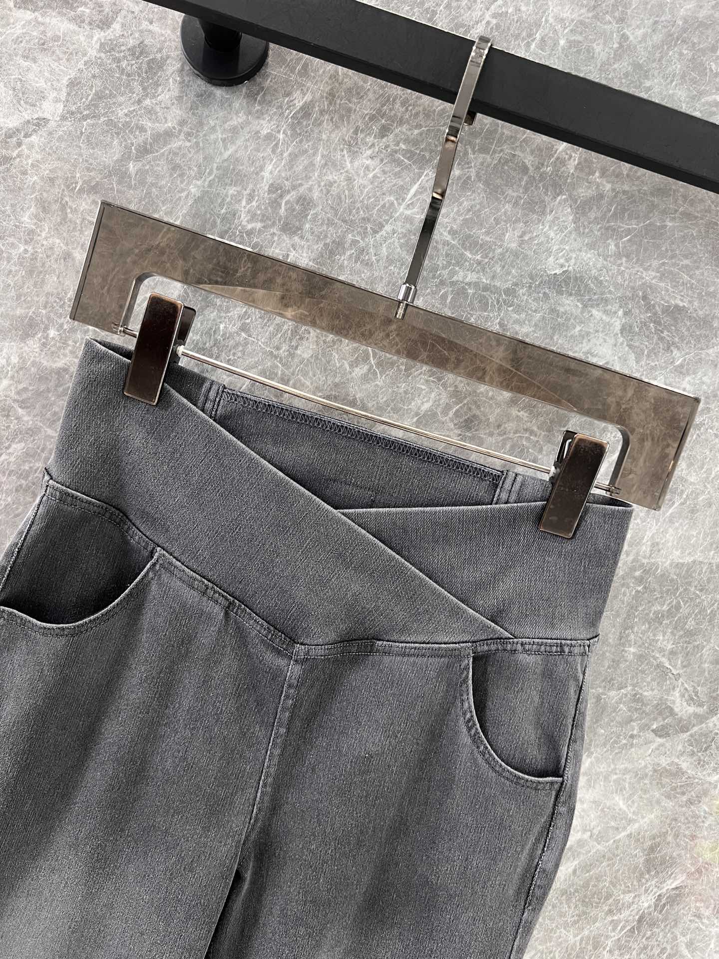 New Alo 25Ss Women’s Suit: High-Quality, Customized Style, Elegant and Fashionable - 图片 3
