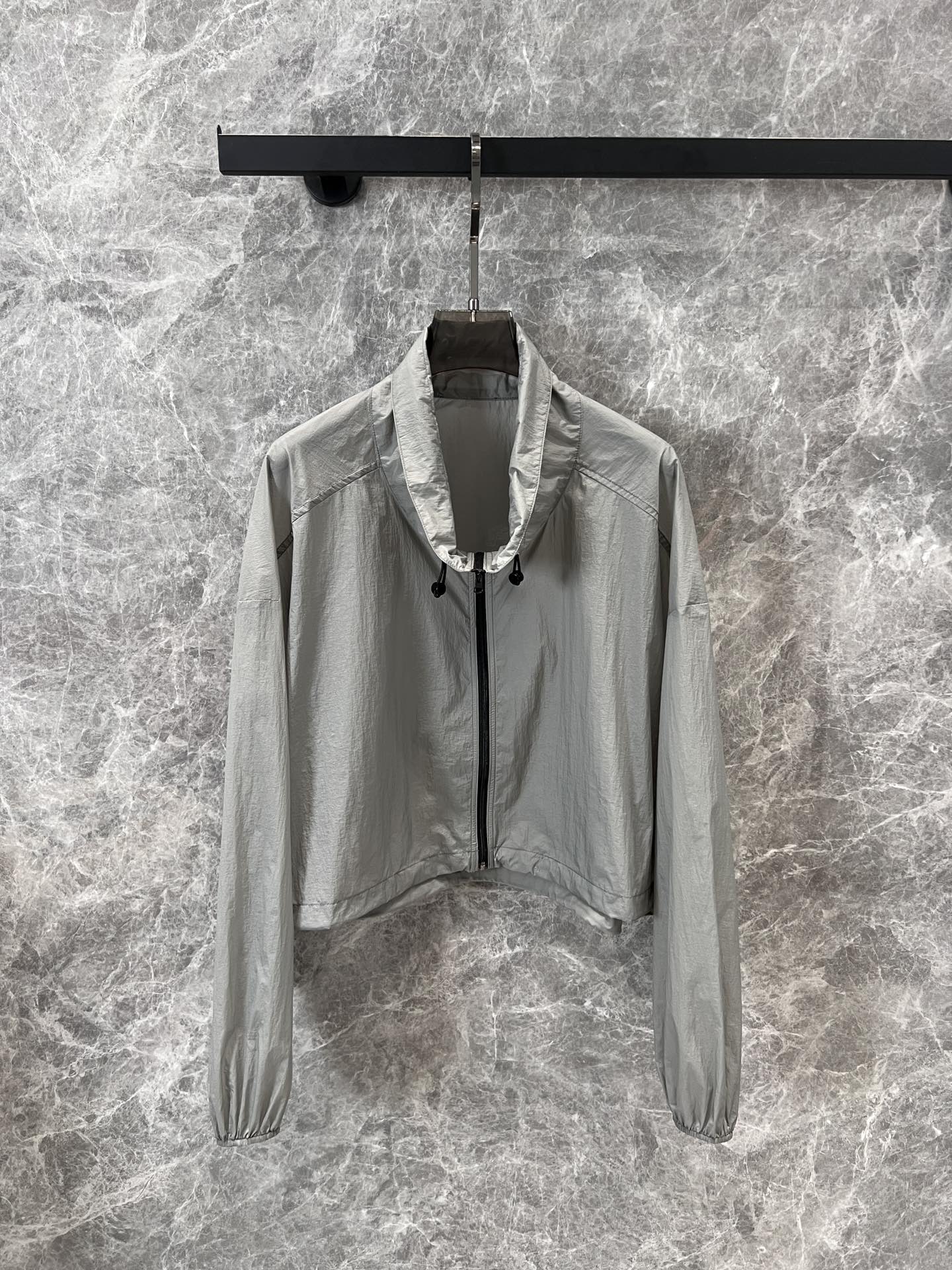 High-Quality Women’s Clothes: New MO&C 25Ss Spring Collection with Sporty Sunproof Coats - 图片 2
