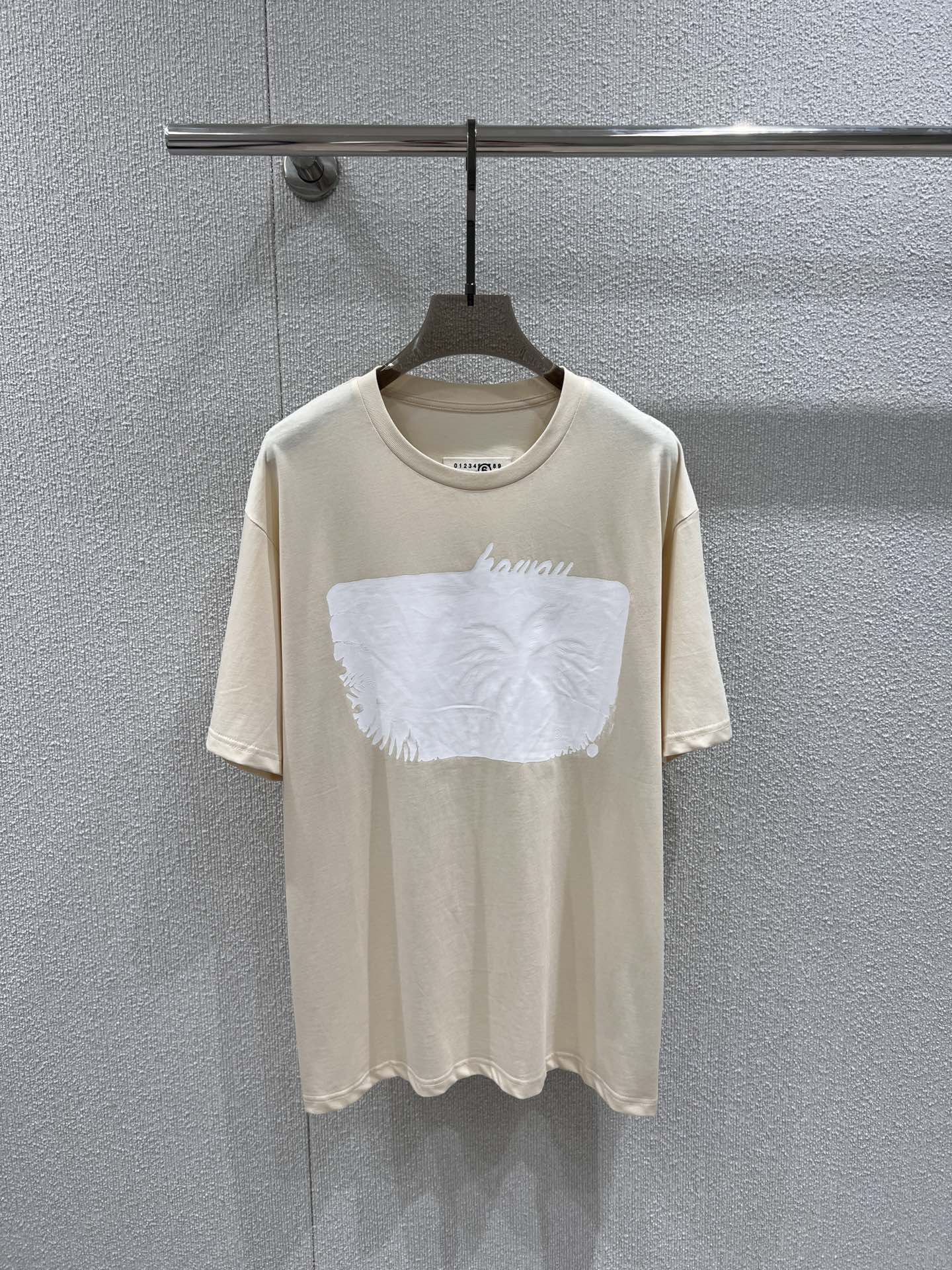 Maison Margi*la 25ss Spring/Summer New Women’s Outfit – High-Quality Paint-Printed T-Shirt Collection