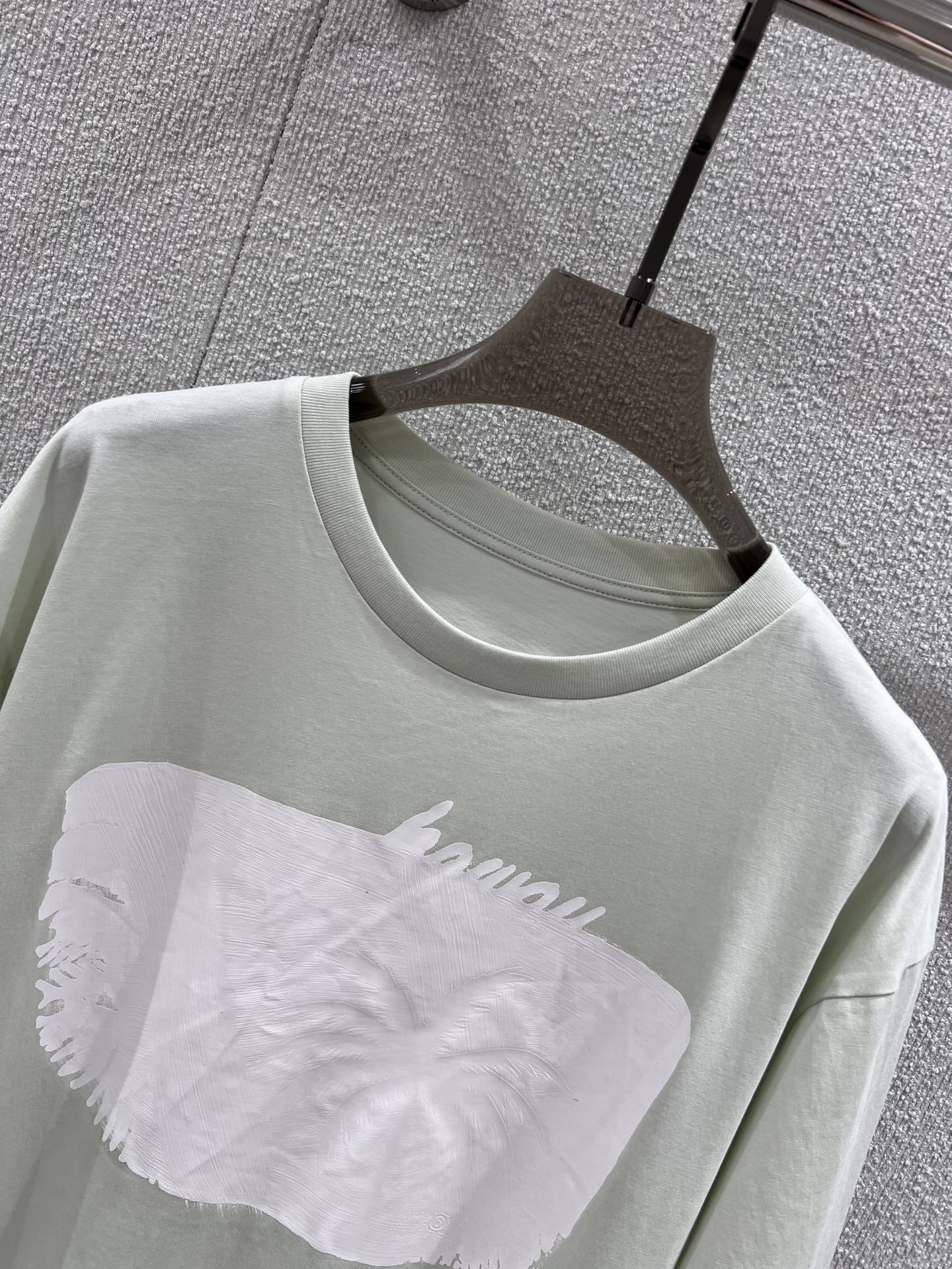 Maison Margi*la 25ss: High-Quality Women’s Spring/Summer Outfit with Paint-Printed T-Shirt - 图片 3