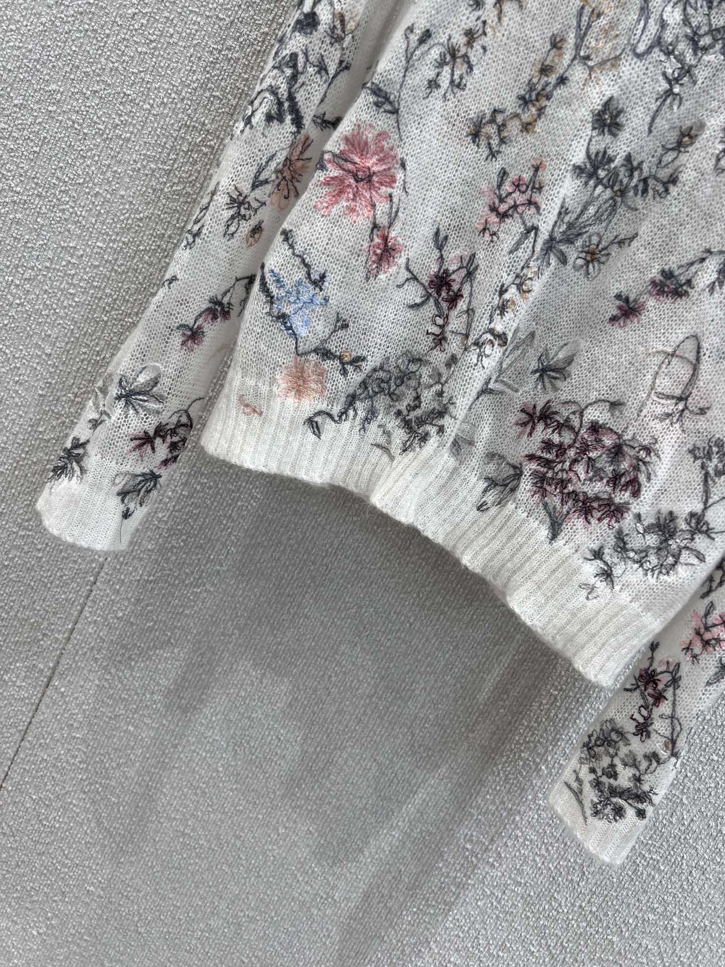 Dior Floral Embroidered Long Sleeve Knit Top - Breathable & Comfortable 8 i1746761720 2727 6