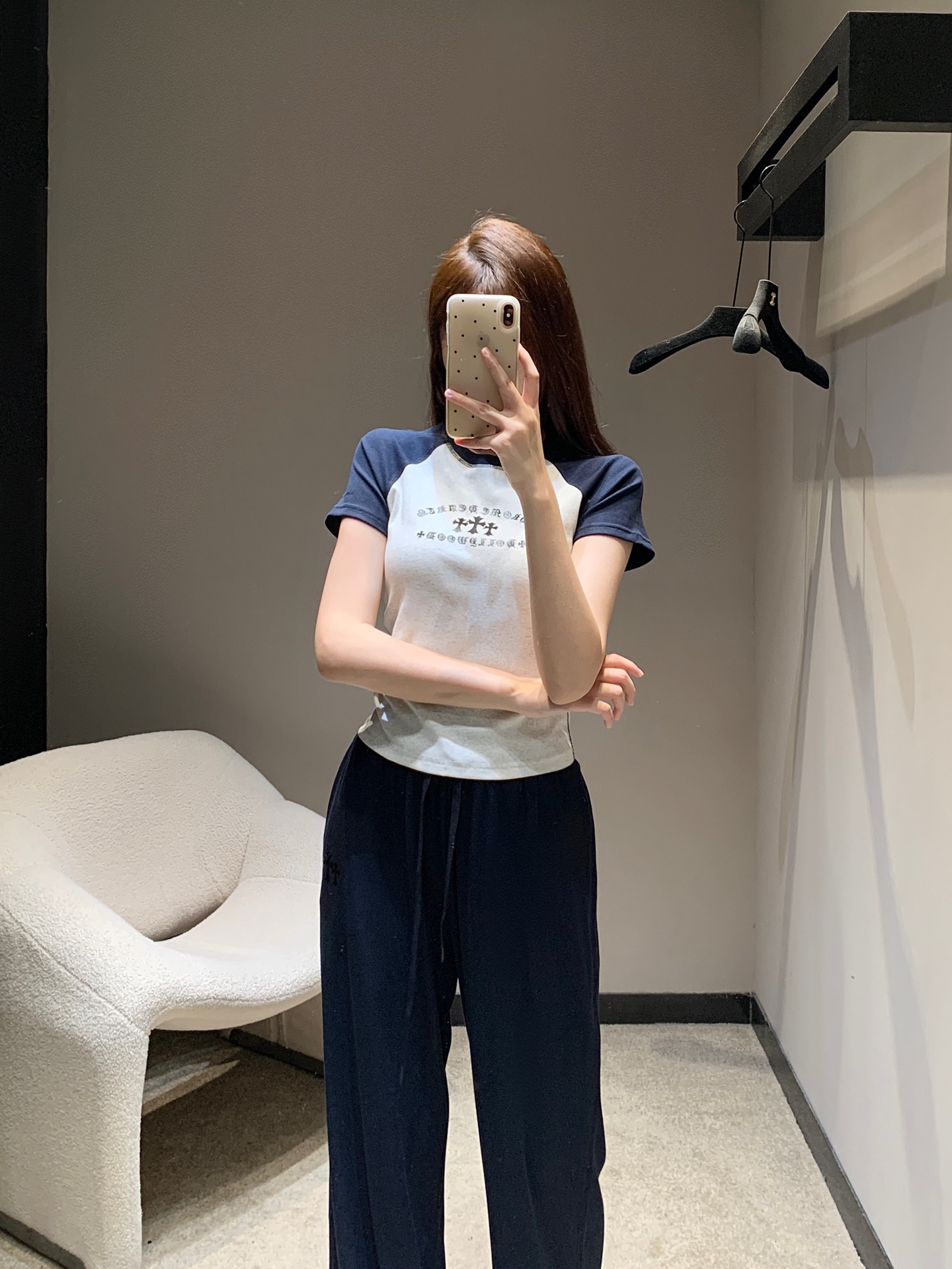 NO:333618,Chrome Hea*ts 25Ss Spring and Summer New Style Sanskrit Printed Short Short Sleeve T-shirt   Drawstring Wide Leg Pants Set | Exclusive High-end Production!  A perfect hot girl style! The impact of the visual effect is a visual feeling at first sight. The T-shirt sleeves are intimate and have a very good inclusive look. Who can not love it if you look slim and versatile!  Fashionable essence must be included and strong inclusive and not picky about body shape~ unique personality and fashionable styles will not be matched when you go out. Whoever wears them looks good!  Custom fabrics Highly recommended!  Get it now!  S/M/L, chrome hearts, T-shirt,tees, t-shirt,alexander wang19860909Chrome Hea*ts 25Ss春夏新款 梵文印花短款短袖T恤 抽绳阔腿裤套装丨独家高版出品！一套妥妥的辣妹风!冲击视觉效果一眼心动的即视感 T恤袖贴身设计 包容性超好 显瘦百搭谁能不爱！时髦精必收包容性强不挑身材～个性独特又时髦出街不撞款 谁穿谁好看 ！定制面料 强烈推荐！赶紧入手吧！现货发售S/M/L,,chrome hearts,T-shirt,tees，t-shirt,alexander wang,Women's clothing