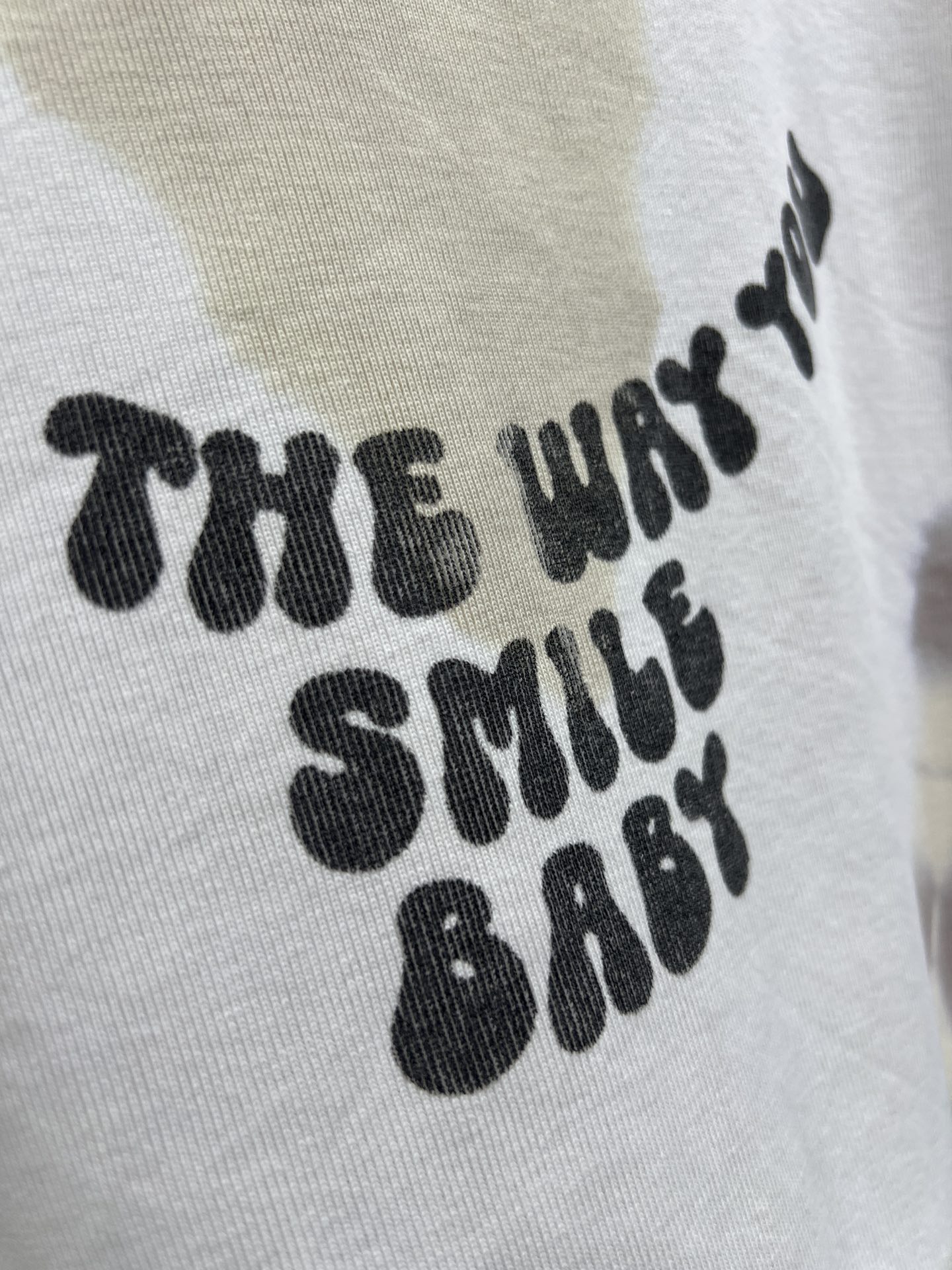 Fashion Review: Maison Margiela 25ss Spring/Summer Collection – High-quality Women’s Dress and T-shirt with Unique Design - 图片 5