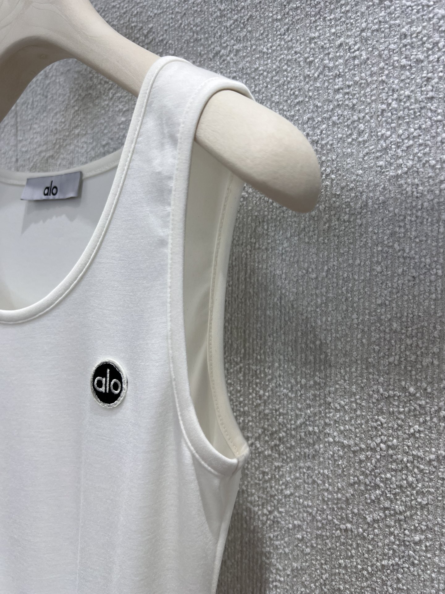 New High-End Women’s Vest Dress with Micro-Clip Weave for Spring/Summer - 图片 6