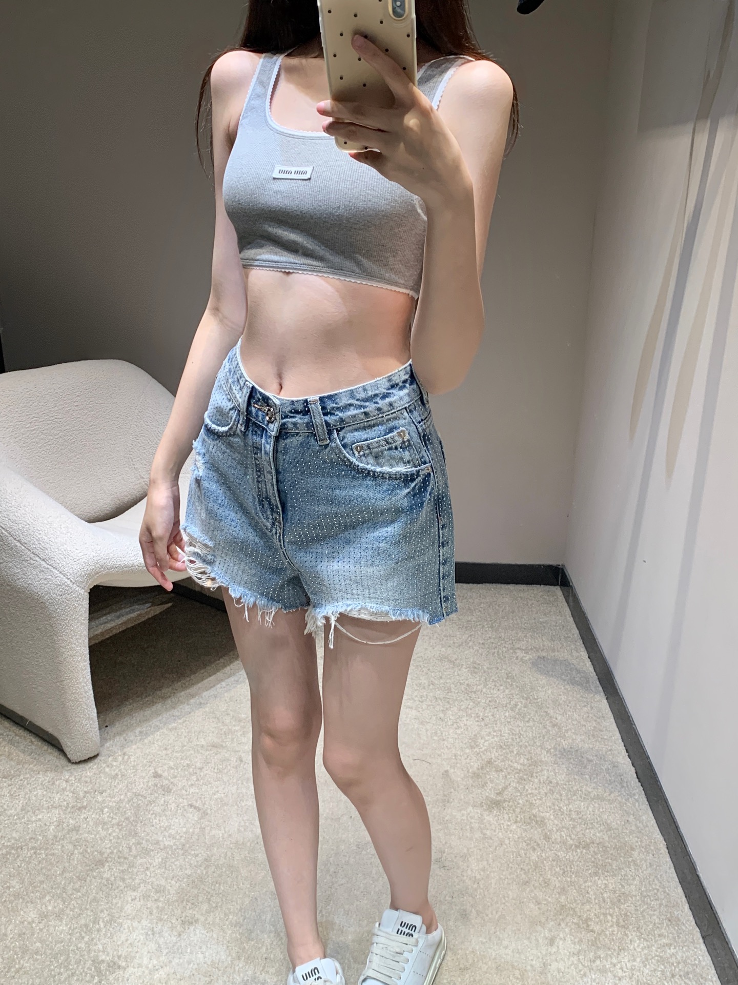 aa.jpg