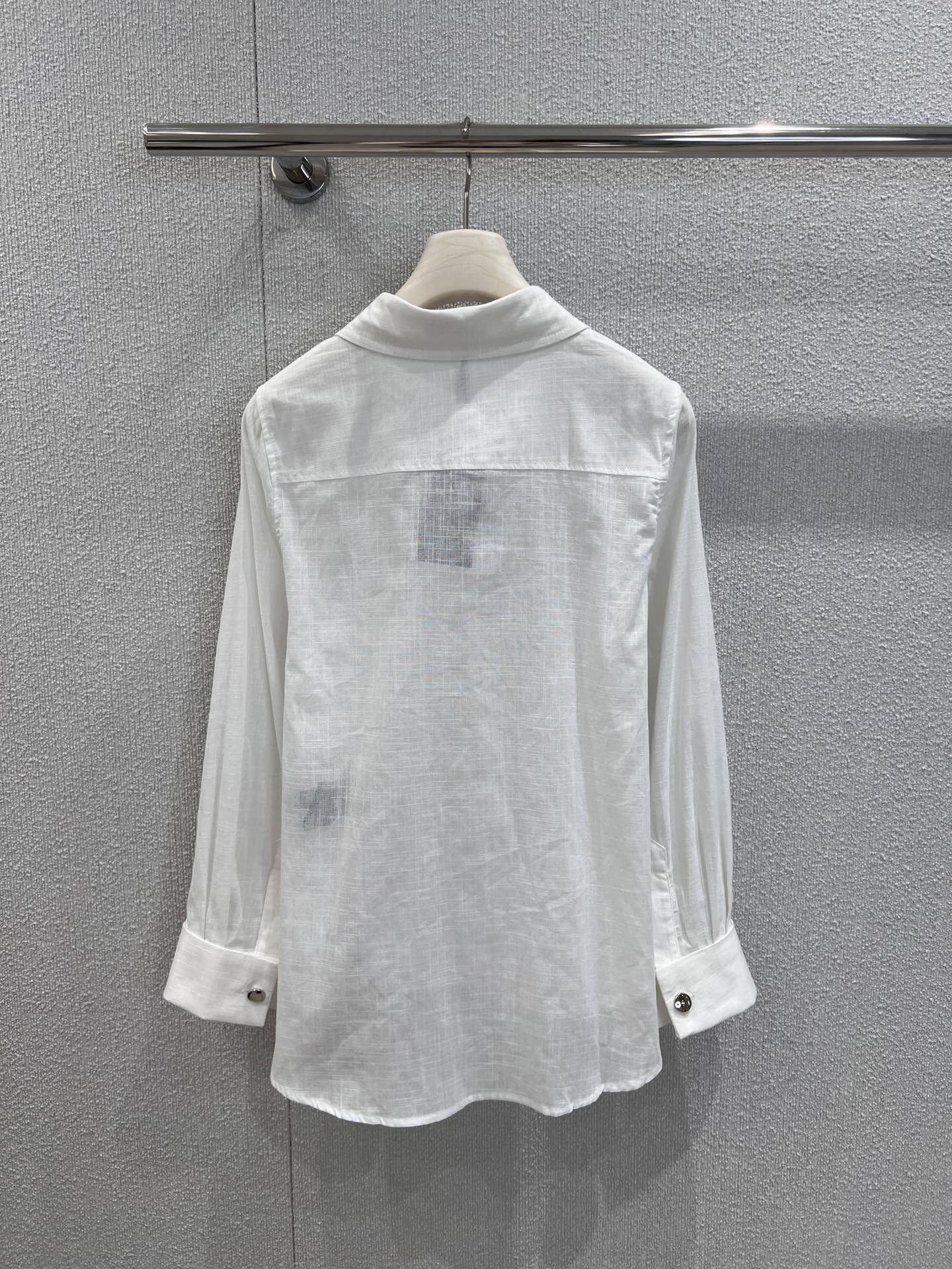 High-Quality Women’s Suit: Saint Laurent 25SS Spring/Summer Collection, Embroidered Shirt + Shorts Suit - 图片 3