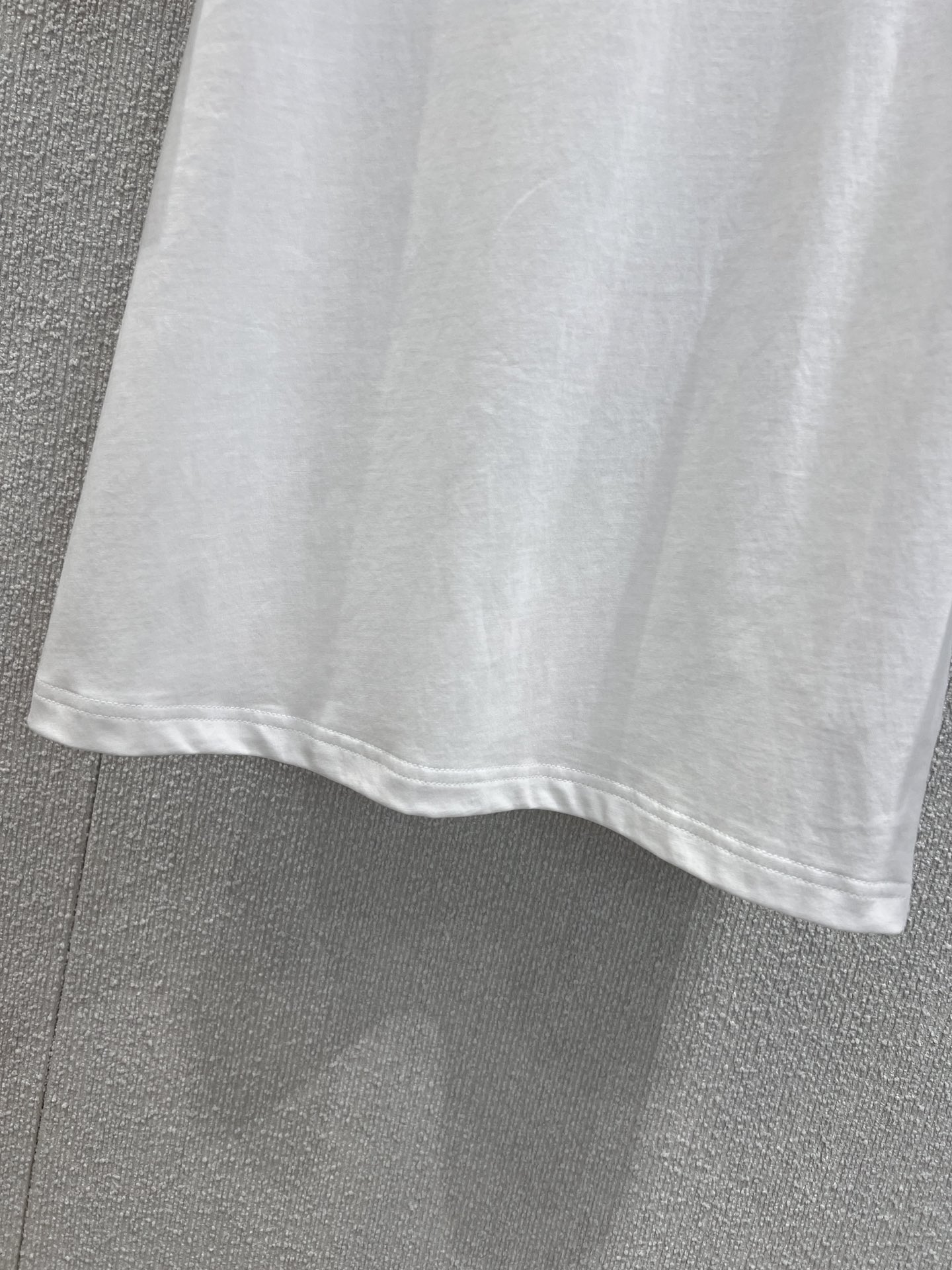 Loewe Embroidered Floral T-Shirt | Premium Cotton, Elegant Design 8 i1748490427 6887 6