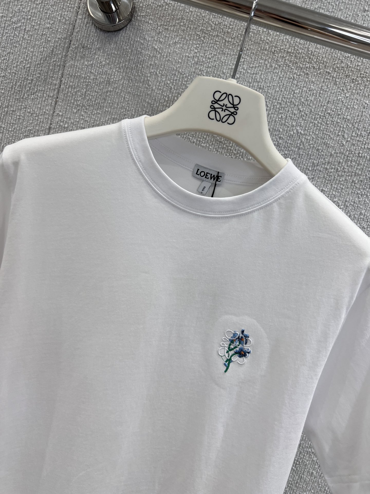 Loewe Embroidered Floral T-Shirt | Premium Cotton, Elegant Design 4 i1748490427 9489 0