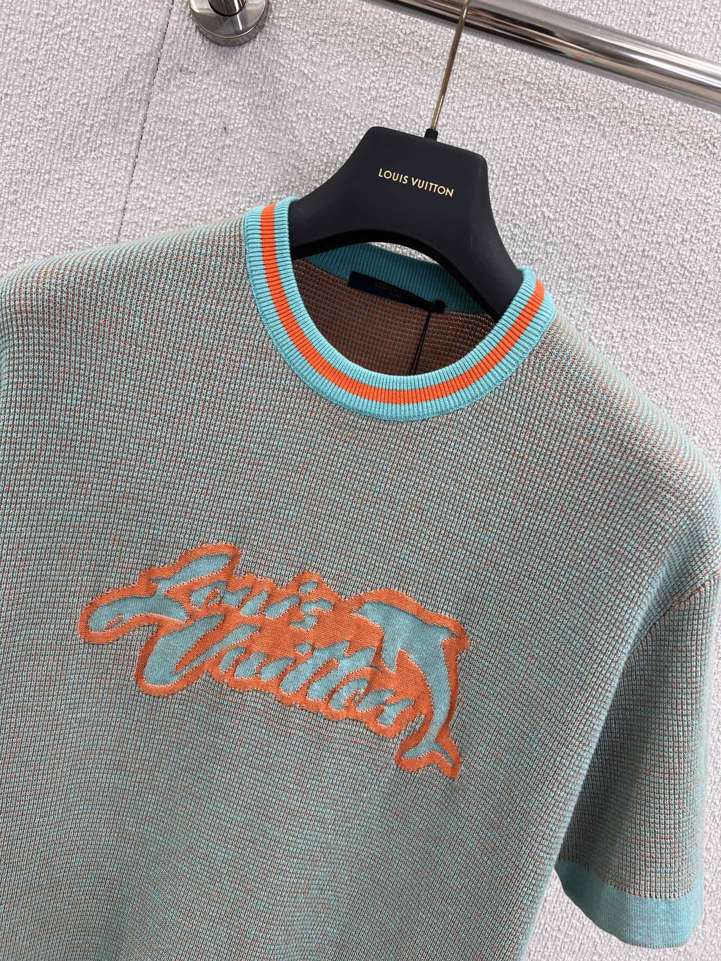 Louis Vuitton Jersey Crew Neck T-Shirt for Women - Stylish & Comfortable 4 i1749103913 1792 7
