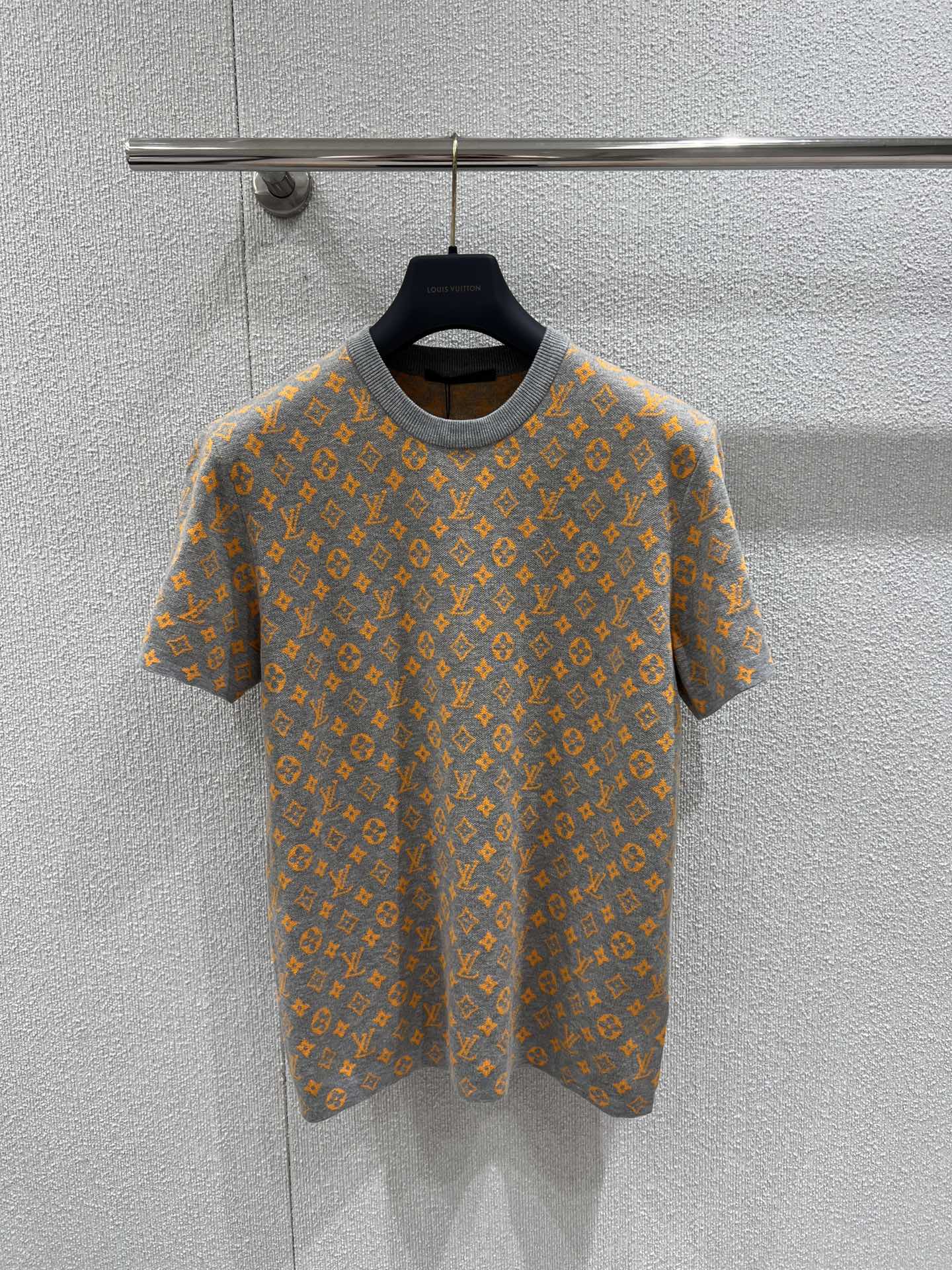 Louis Vuitton Women's Jersey Crew Neck T-Shirt - Monogram Pattern 2 i1749117356 2949 1