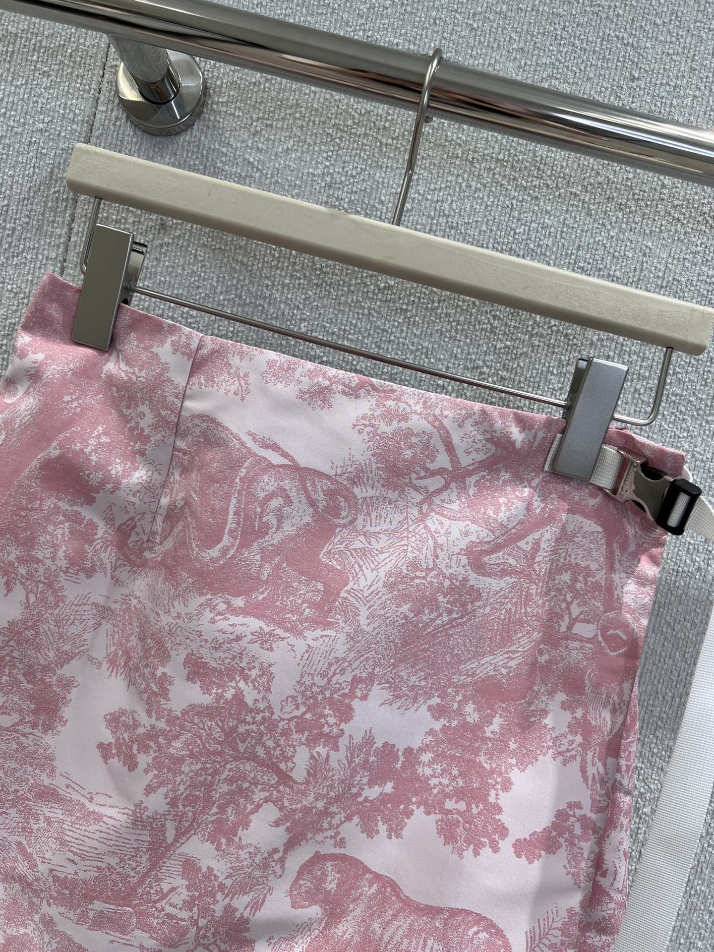High-End Quality Women’s Clothes: New Dio 25Ss Spring and Summer Collection - 图片 4