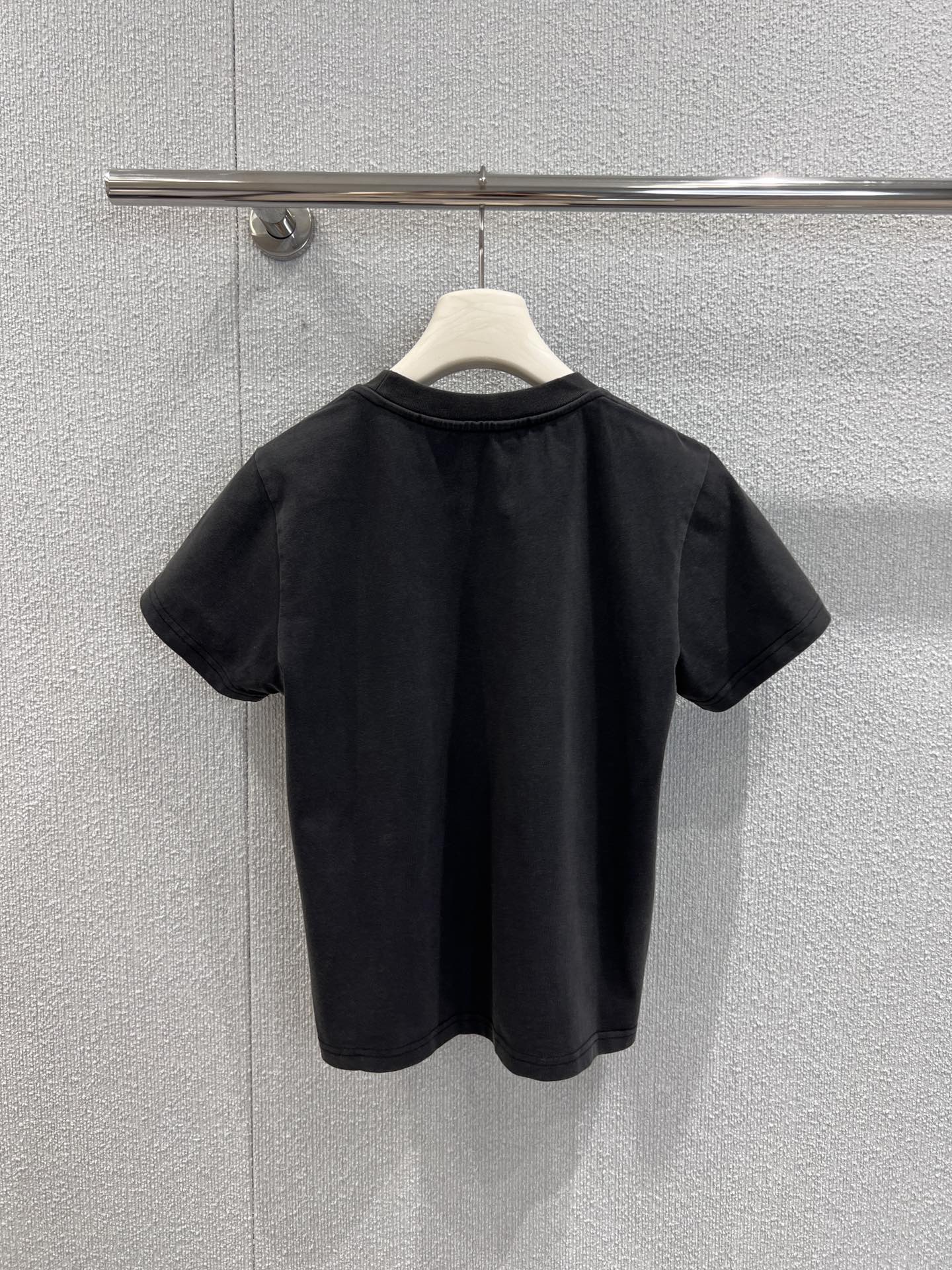 Alexand*r Wang 25SS Women’s Suit and T-shirts Collection for Spring/Summer - 图片 2