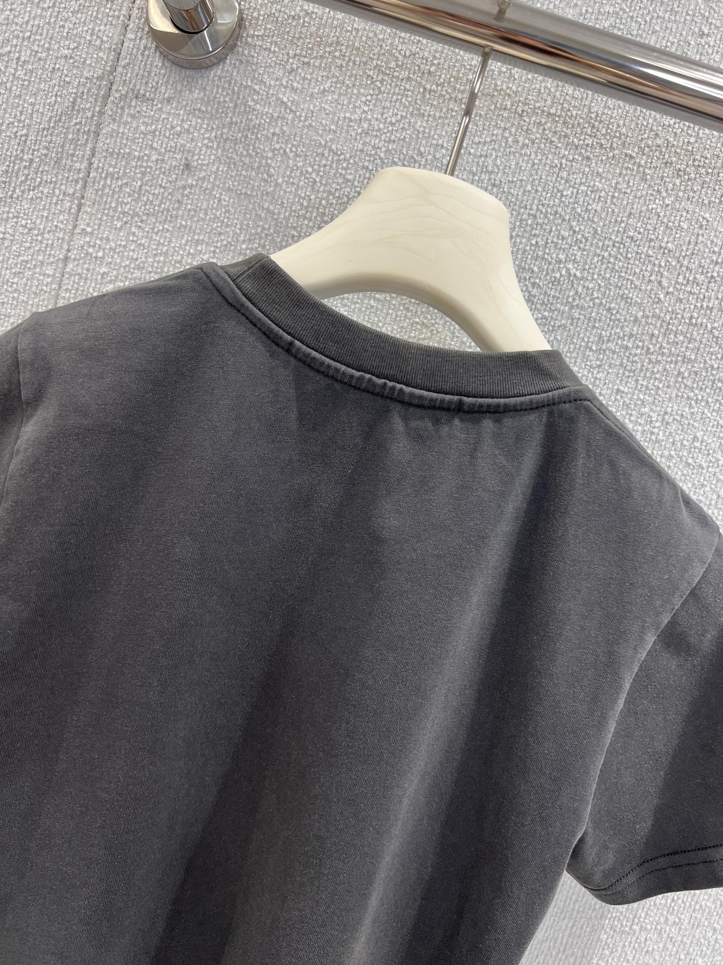 Alexand*r Wang 25SS Women’s Suit and T-shirts Collection for Spring/Summer - 图片 4
